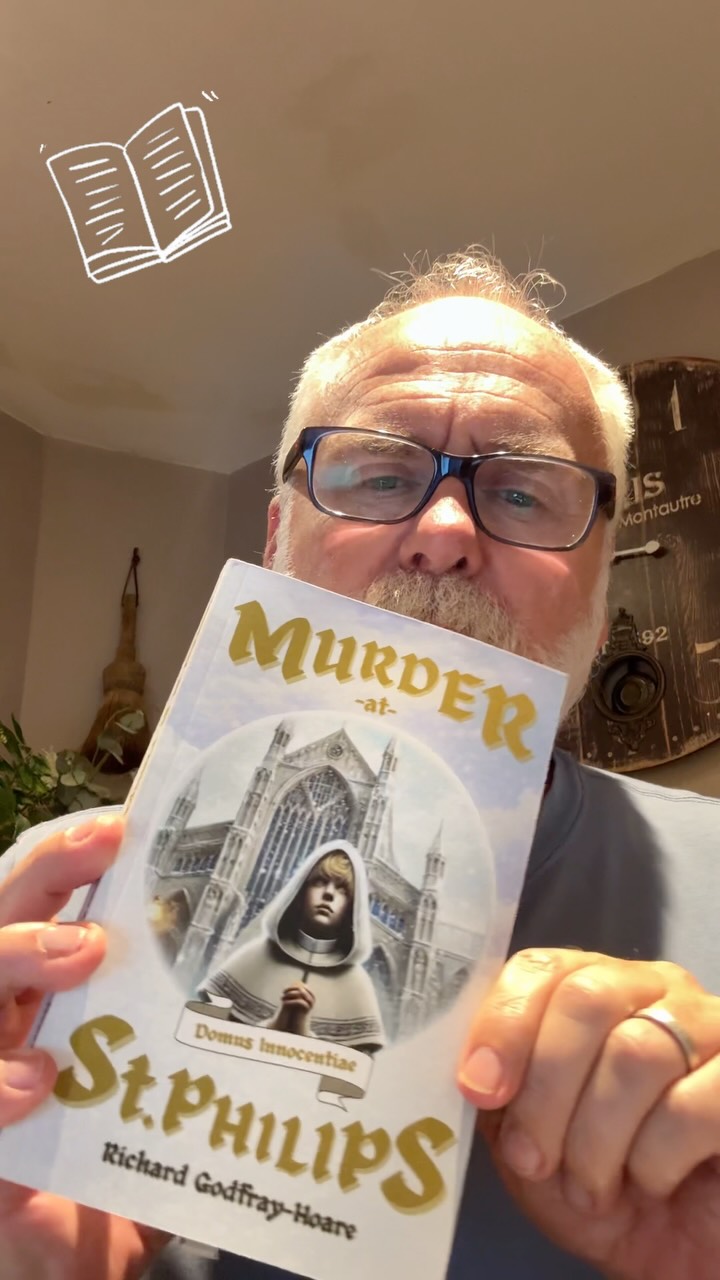 Okay, an embarrassing attempt to do a reading from my latest novel. I have no idea how authors get so comfortable with readings. I have a lot to learn 🤦