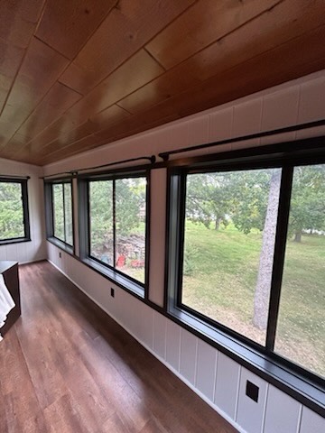 Before & After: Log Cabin Edition!
When our client reached out wanting a fresh look for their home office. After evaluating the space, lighting, and existing features, Tonya, our Certified Interior Decorator came up with a brilliant strategy:
Walls: Paint the tongue-and-groove a soft, warm white (SW Alabaster) to instantly brighten the room.
Accent Wall: Leave the natural log wall exposed to preserve that cozy, authentic cabin character.
Trim: Add a bold, dark finish (SW Iron Ore) on the trim for striking contrast.
Color Accent: Recommended bringing in rich blue curtains to seamlessly pull out the blue tones from the floor rug.
We’re still waiting on the blue curtains to arrive, but wow—what a transformation already! Swipe to see where we started.
What do you think of this mix of traditional log and modern brightening?
Design by: Tonya (Certified Interior Decorator) #HendersonHomePainting #interiordesign #professionalpaintingservices #elkriver elkrivermn