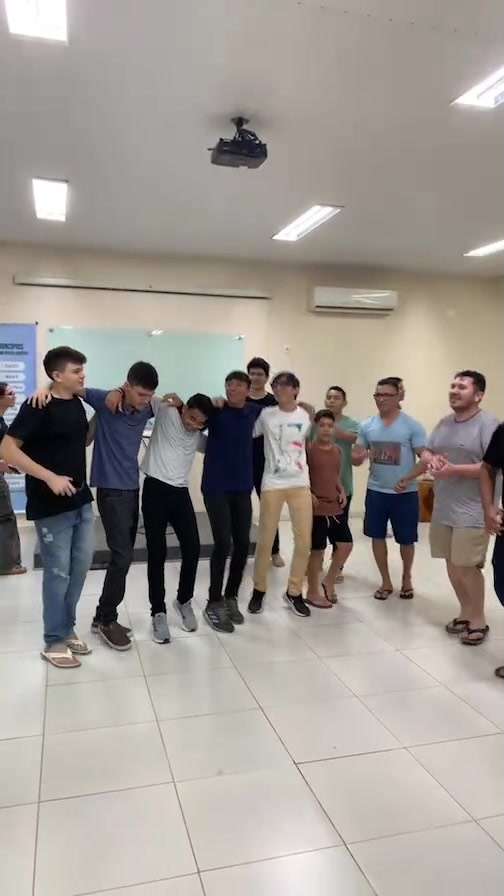 Hoje a conversa foi sobre TCI! 👀🔥
Falamos sobre sair às ruas, viver essa experiência e o papel de cada um nessa missão.
E aí, TCI: **bora pro nosso encontro?**