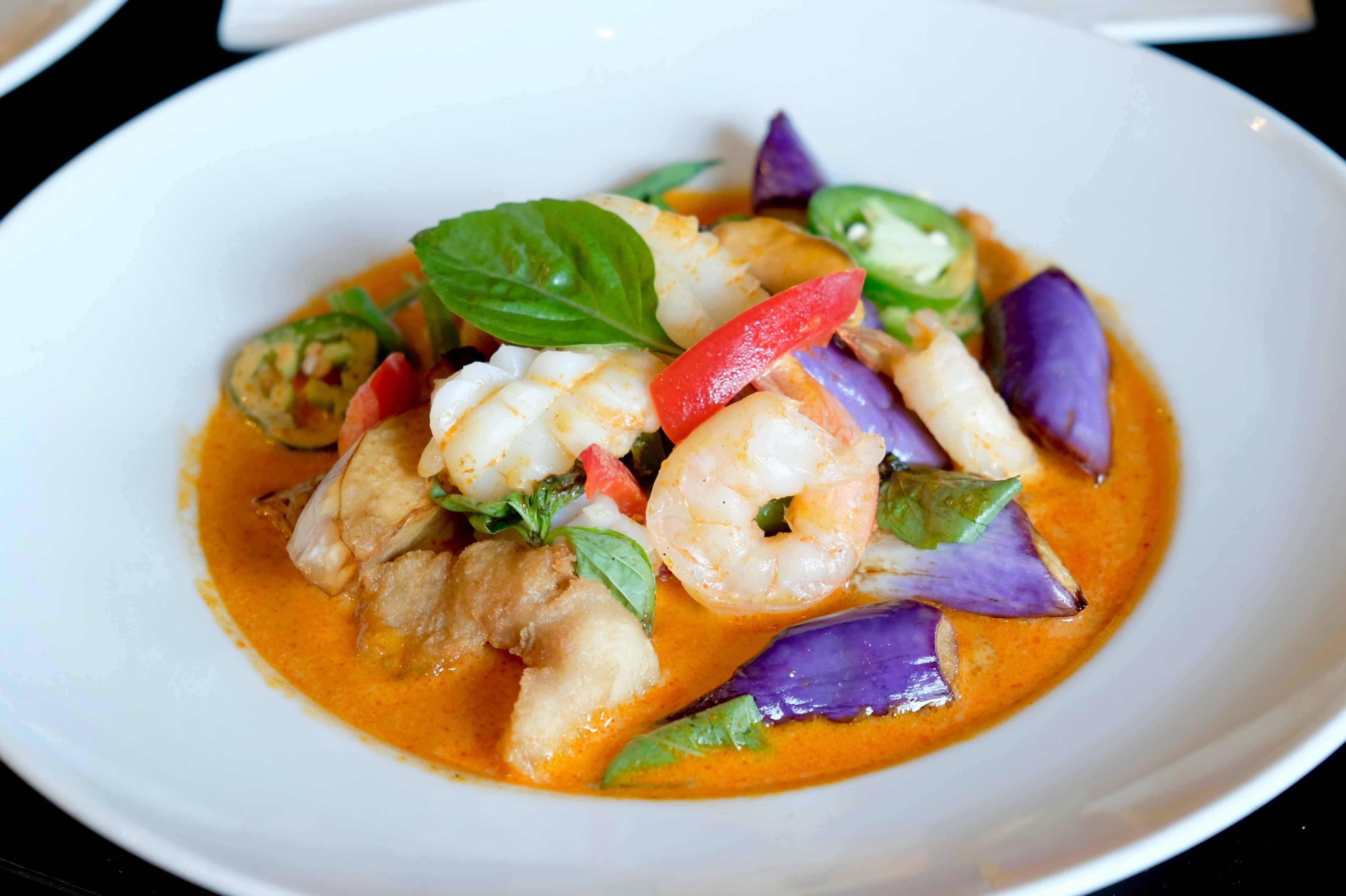 This is what you order when you can’t decide on just one seafood. Gang Tah Lay brings it all together in a fragrant Thai red curry. 🦐🥘❤️
Amphawa Thai Noodle House
📍5020 Geary Blvd., San Francisco, CA 94118
☎️Tel: (415) 221-2824
⏰Open Daily 12:00pm-10:00pm
🎉Get 5% off all Takeout/Delivery orders when you place an order directly from our website www.amphawathai.com🎉
We also deliver @DoorDash @UberEats 🥡🚗
#amphawathai #thaifood #GangTahLay #RedCurry #ThaiCurry