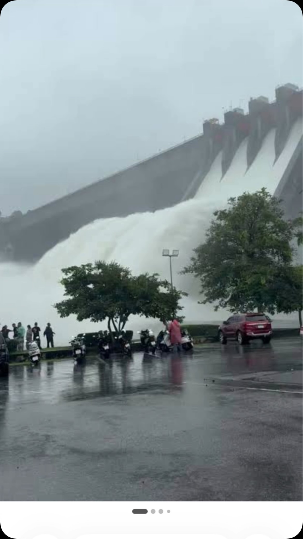 Sad scenes out of Thailand with massive never-seen before levels of flooding in some areas. Lots of friends directly affected. Hope All are safe. Take care.