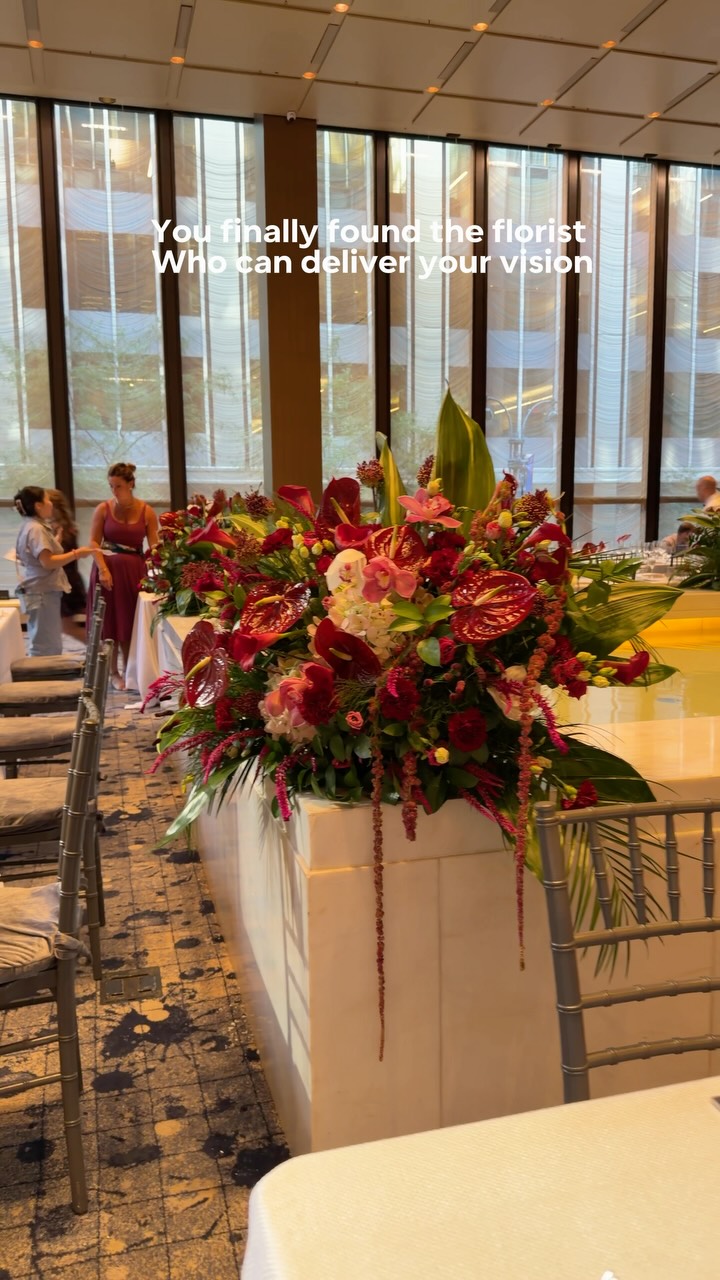 Brand asked us if we can deliver something sexy, bold yet chic floral arrangements for their brand activation event and we indeed delivered!
What do you think of these arrangement?
For orders:
🌐luxluf.com
☎️ 212-540-5683
🏢 pick up at 890, 1st avenue, NYC
🤍Same day delivery across NYC, Long Island, and New Jersey
#nycflorist #luxuryflorals #brandactivation #nycflowers #flowerdesign