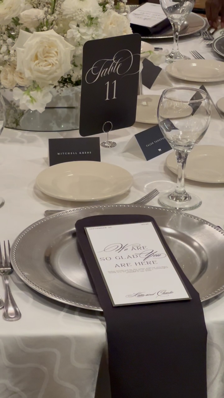 A beautiful tablescape starts with organization 🫰🏻
Organizing your personal items by table is the easiest way to save time during setup. Pinning notes or specific arrangement details directly on your bins (like our couple kindly did!) is also super helpful, not just for setting up but for packing things back up after the party!
Searching for a day-of wedding coordinator in the St. Louis area? Click the link in our bio to schedule your complimentary consultation - I cannot wait to celebrate with you!! 💜