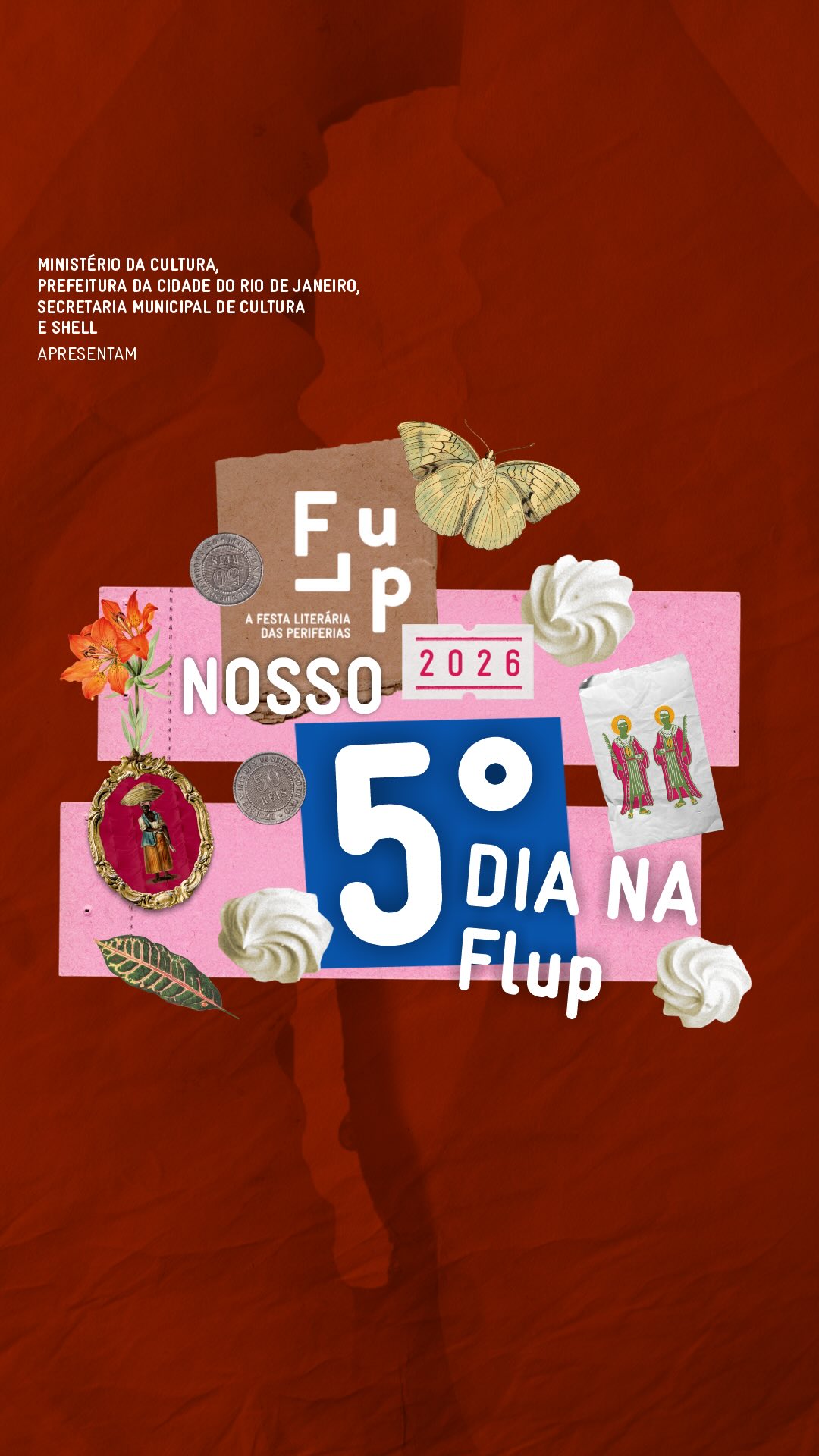 A Flup chegou ao último dia, mas essa maré ainda bate forte por aqui.
No Teatro Carlos Gomes, Linn da Quebrada e Vita Pereira abriram conversas sobre existência, corpo e reinvenção em “Ninguém poderia me parir senão eu mesma”. Leda Maria Martins atravessou o palco com “Travessia dos mares com os cânticos dos Reinados”, enquanto Ken Bugul, Bianca Santana, Kehinde Andrews e Jeferson Tenório puxaram fios entre memória, liberdade, maternidade, território e futuro.
As bênçãos de Mãe Jurema, Tia Ira da Serrinha, Mãe Renata e Ibejada de Ogã Macumba abriram os caminhos desse último dia, lembrando que ninguém chega até aqui sozinho.
Na Praça Tiradentes, a despedida teve o barulho e a alegria que a gente queria: Final do Slam Colegial, Batalha de Rima da Flup, Campeonato de Altinha, Batalha do Passinho, Batalha dos Barbeiros, brincadeira para a criançada e mais um dia do Festival de Acarajé do Rio Rosa Perdigão.
No Salão Guarani, a final da Batalha de Esquetes Ubirajara Fidalgo dividiu espaço com o encontro “Quando existíamos apenas nós e Ubirajara Fidalgo”, com Antônio Pitanga, Dom Filó e Helena Theodoro, celebrando um legado que continua abrindo caminho para quem vem depois.
Também teve entrega do Prêmio João e Júlia do Rio categoria Ensaio, e a premiação da Batalha de Esquetes.
Foram cinco dias afeto. A programação termina, mas tudo o que foi vivido continua atravessando a gente.