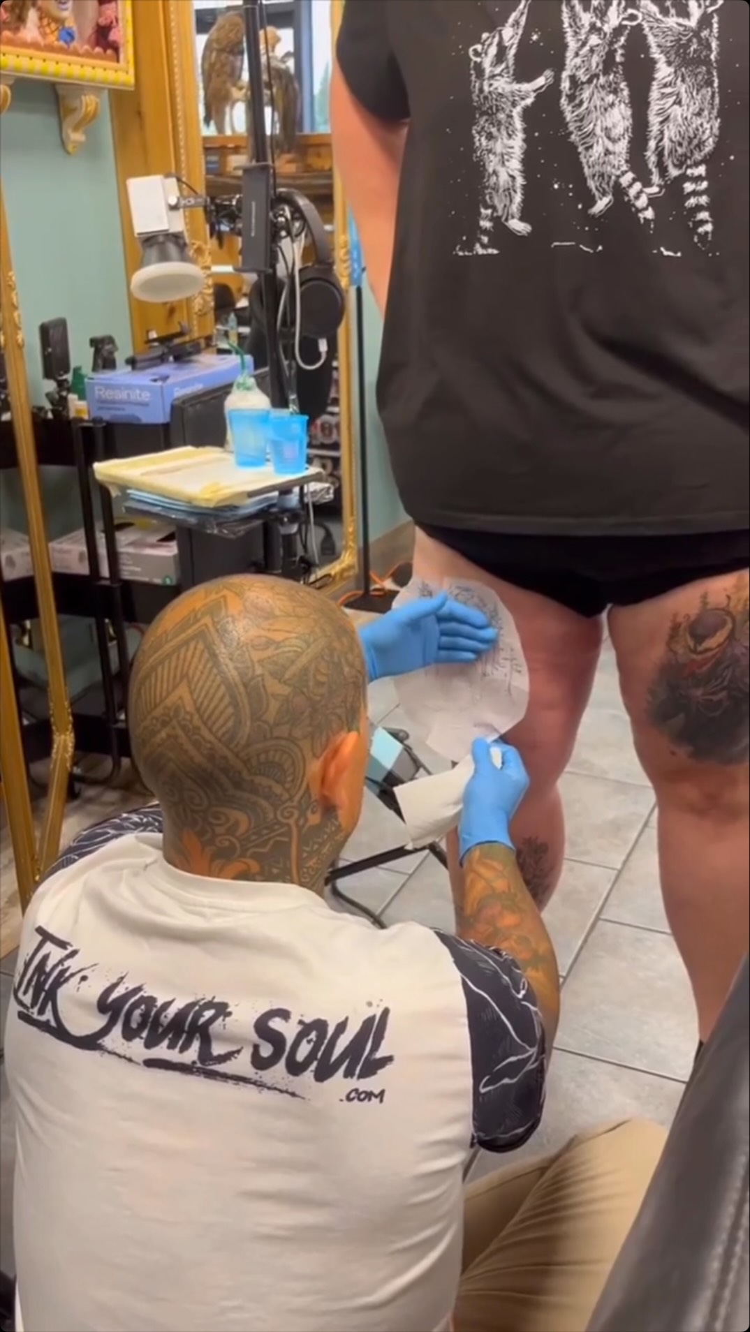 Process video of the Hulk tattoo I did last week!! @worldfamousink @aurextattooco @inklabtattoomachine #edmontontattoo #edmontontattooartist #yegtattoo #watercolourtattoo #hulktattoo