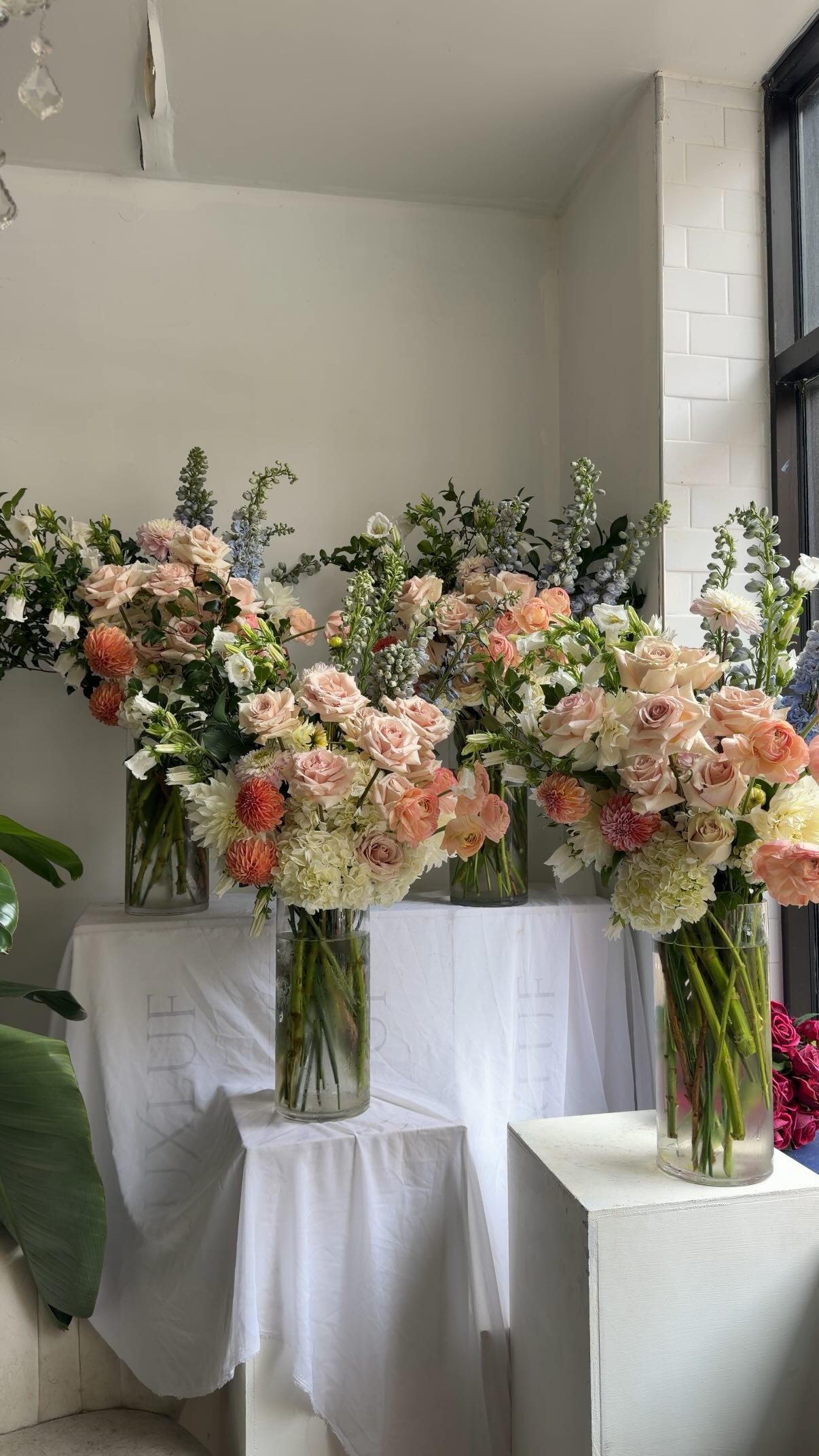 Our type of therapy ✨🌸
Flower flower arrangement luxury flower flower therapy nycflorist