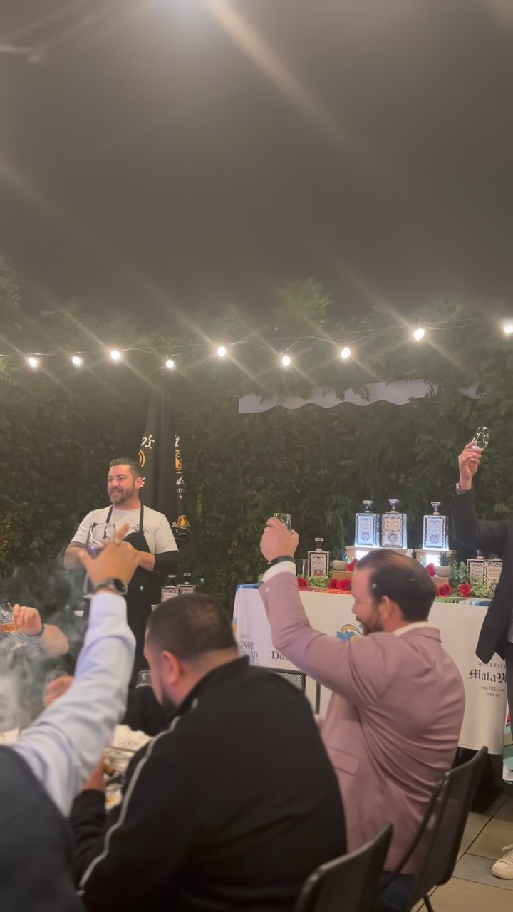 What a night. 🥃🔥
Our Dos Artes Tequila Dinner & Cigar Night brought together incredible tequila, great food, cigars, and an even better crowd.
The menu was worth showing up hungry for:
House-made ceviche
House-made guacamole
Agave pasta with sautéed chorizo, prosciutto di Parma and peas in a blush tomato sauce
Sliced flank steak topped with chimichurri
Papas bravas
Churros to finish
And every course was paired with Dos Artes, from Blanco to Añejo to Extra Añejo Reserva Especial.
Huge thank you to Fedway for providing Dos Artes, one of our absolute favorite tequilas, and to everyone who came out and made the night such a good one.
Good food. Great tequila. Great people.
Yeah… we’re definitely doing more nights like this at The Nott. 🥃🍽️