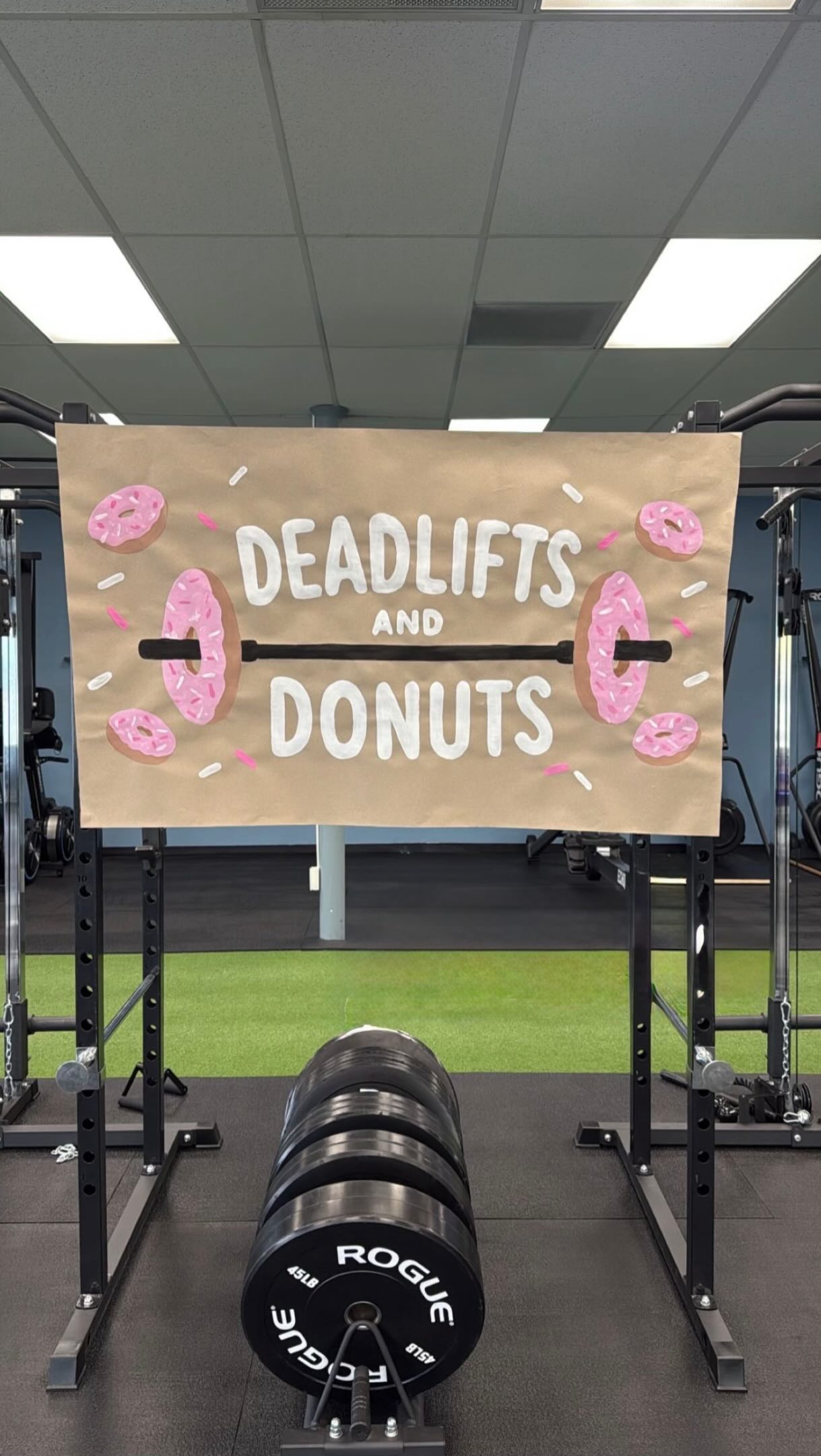 DEADLIFTS AND DONUTS! 🏋️♀️🍩😍 SATURDAY, SEPT. 26TH AT @UPLIFTFITNESSOREGONCITY !!!
A few spots available! Bring a friend & REGISTER NOW! https://app.chalkitpro.com/gymProductLink/959/98ed1f3e-ea37-4d9c-90b1-130dc35b193e/16277/
$20 for non-members of UpLift Fitness
$10 for members of UpLift Fitness
*No need to enter promo code