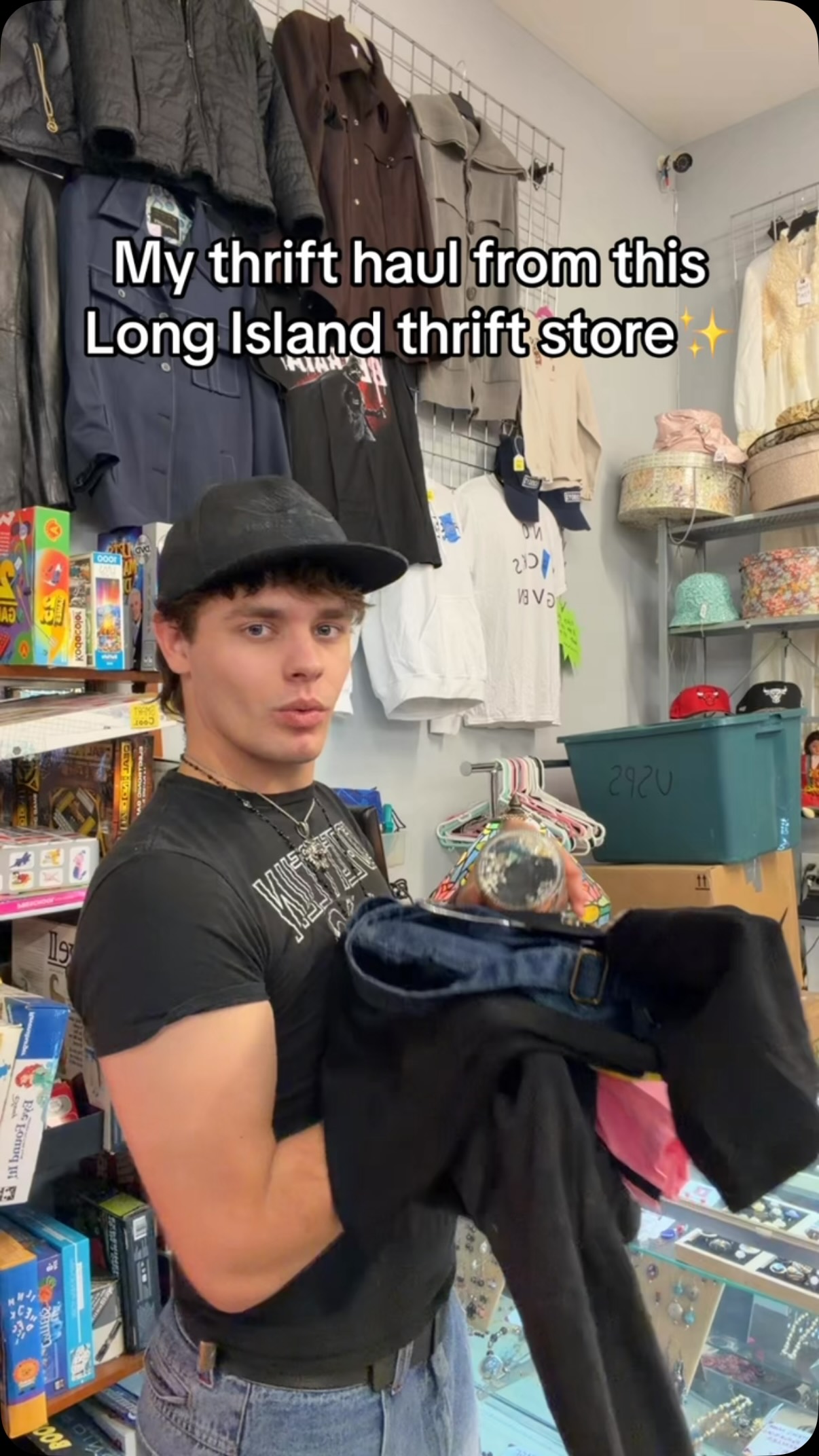 Thrift haul from Fourleaf Thrift Store at 1146 Sunrise Highway in Copiague NY!! Mystery jewelry jars, cards, clothes and so much more! #thriftfinds #thrifthaul #longislandthriftstore