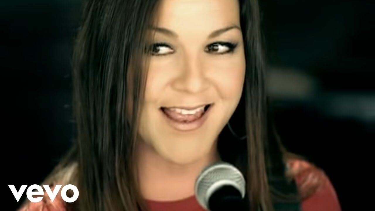 Twenty-one years ago in my music history, Epic released Gretchen Wilson's album "All Jacked Up." #MusicIsLife https://youtu.be/D0wAQNzK0Ow