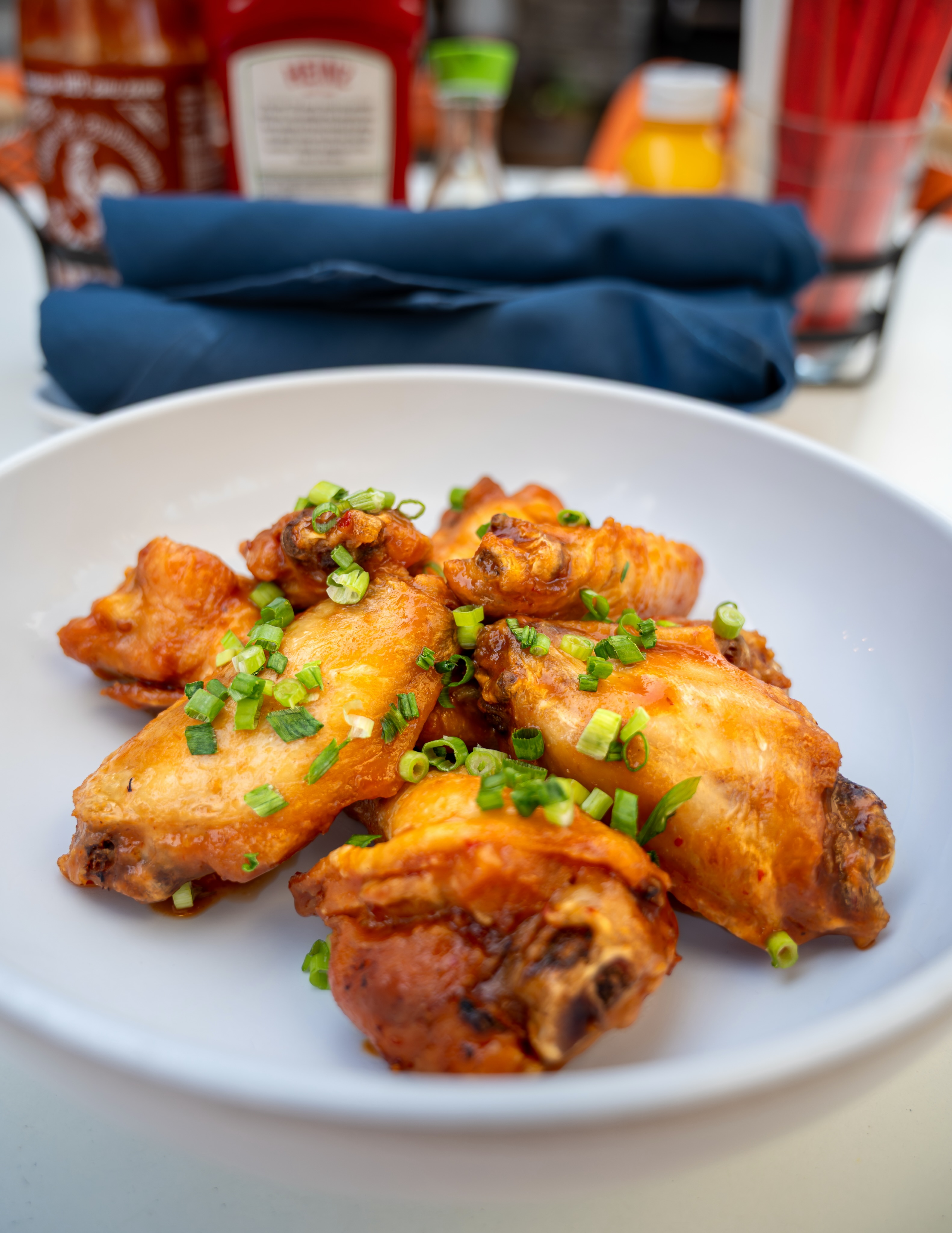 Our new winter menu has rolled out🍽️❄️
Luau Wings🌺
Mary’s heirloom crunchy chicken wings, Hawaiian bbq sauce, Green onions
Korean Fried Chicken Sandwich🐥
Marinated fried chicken, Creamy kimchi slaw, Black garlic aioli
Steak and Cheese Fries🍟
Waffle fries, Shredded beef, Cheese sauce, Caramelized onion, Pickled jalapeno, Spicy aioli, Green onions
Roasted Beet Salad
Arugula, Roasted beets, Whipped blue cheese, Candied pistachio, Mint, Meyer lemon vinaigrette
Spicy Meat Lovers Pizza🍕
Pepperoni, Kahlua pork, Spicy capicola, Crispy bacon, Pepperoncini
Thai Chicken Noodle Bowl🫠
Stir fried noodles, Thai chicken, Cabbage, Carrot, Thai lime peanut sauce, Peanuts, Green onions, Cilantro
Korean Fried Chicken Bites🐓
Marinated fried chicken, Korean glaze, Green onion, Cilantro, Sesame seeds, Black garlic aioli, Kimchi aioli