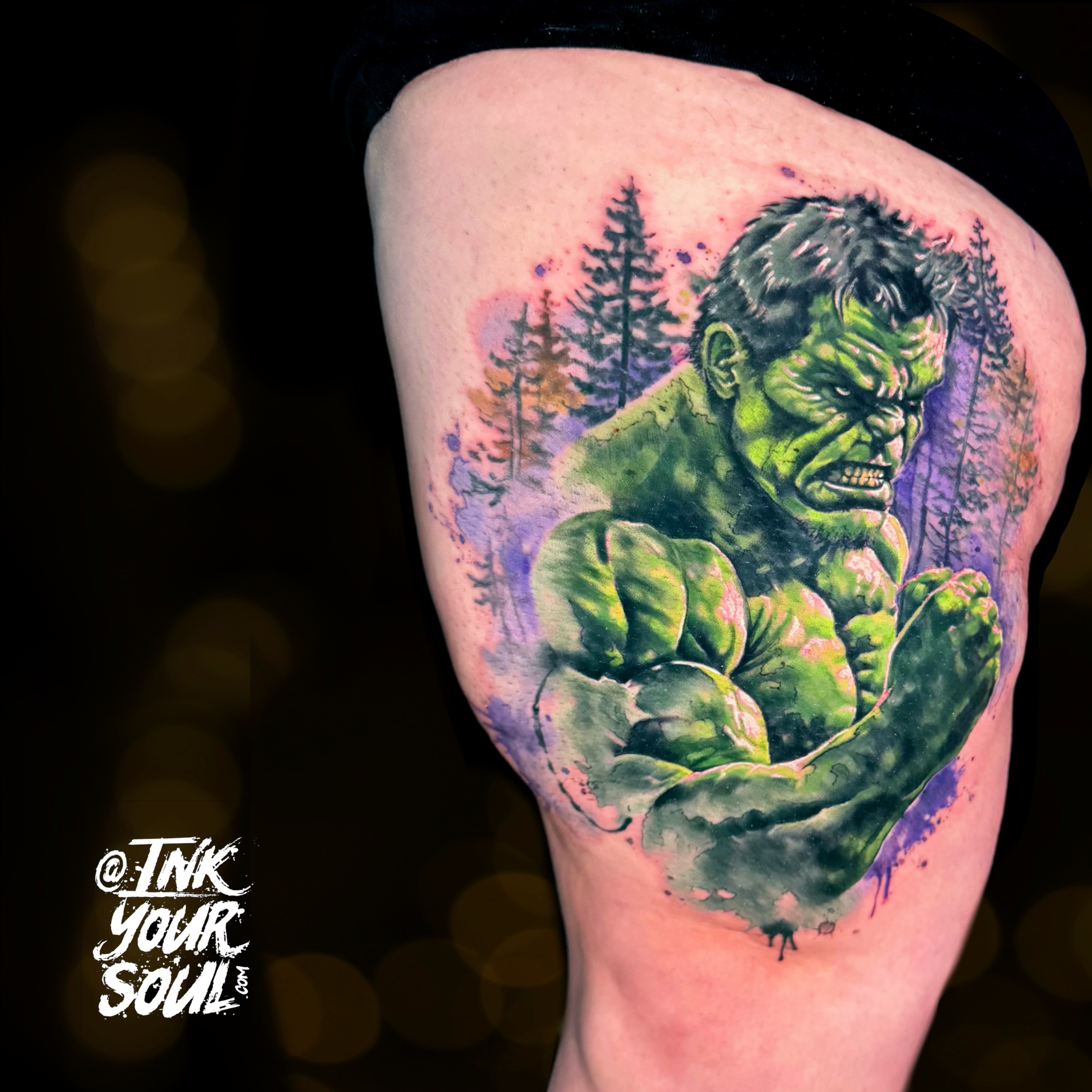 THE HULK 💪🏻💪🏻 thanks Britt for driving over 10 hours, all the way from Kenora to get this! @worldfamousink @aurextattooco @inklabtattoomachine @rabbitrabbitedmonton #edmontontattooartist #edmontontattoo #yegtattoo #watercolortattoo #hulktattoo