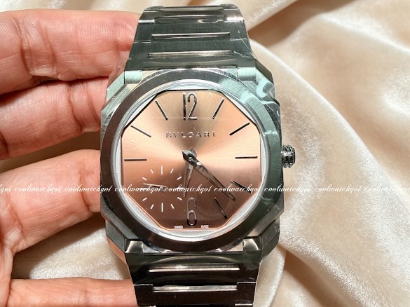 Bvlgari OCTO Finissimo
Ref: 103856
☑️我哋係香港零售管理協會會員 Member of HKRMA Since 2020
☑️我哋連續6年參加左「正版正貨承諾」計劃會員Member of “No Fake Pledge” Scheme Since 2021
早買早享受😎
🛍coolwatchgo1.com
—————————————
📣@coolwatchgo1 @coolwatchgo1_hk 沒有與品牌合作•所有商標同版權歸所屬品牌所擁有
#hkonlineshop #gift #coolwatchgo1 #hongkongwatch #hongkongwatchshop