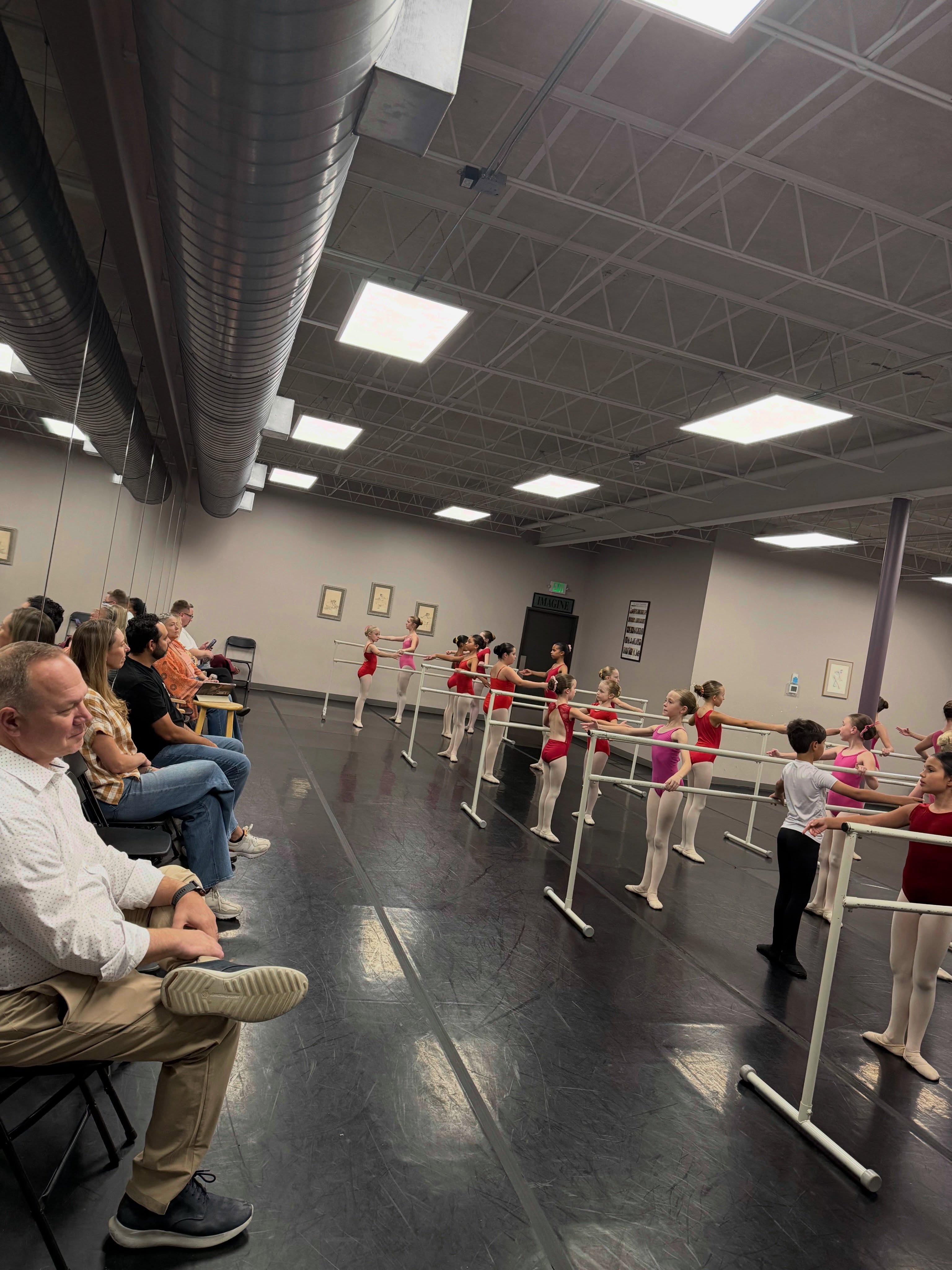 OBSERVATION WEEK CONTINUES!
This week, we’re inviting parents of dancers in the following divisions to come observe a class at LBA, support their dancer’s passion, and learn along the way!
◾️ PRIMARY Division — Ballet 1, 2 & 3
◾️ PRE-PROFESSIONAL Division — Ballet 6, 7 & 8
◾️ PROFESSIONAL TRAINING Division
◾️ ADULTS
Observation Week is a wonderful opportunity to get a glimpse into what’s happening inside the studio, see your dancer in action, and better understand their training and growth🌟
We look forward to seeing many families in our studio for another incredible week of observation classes!
#observationweek #watchweek #balletclass #dancers #littletonballetacademy