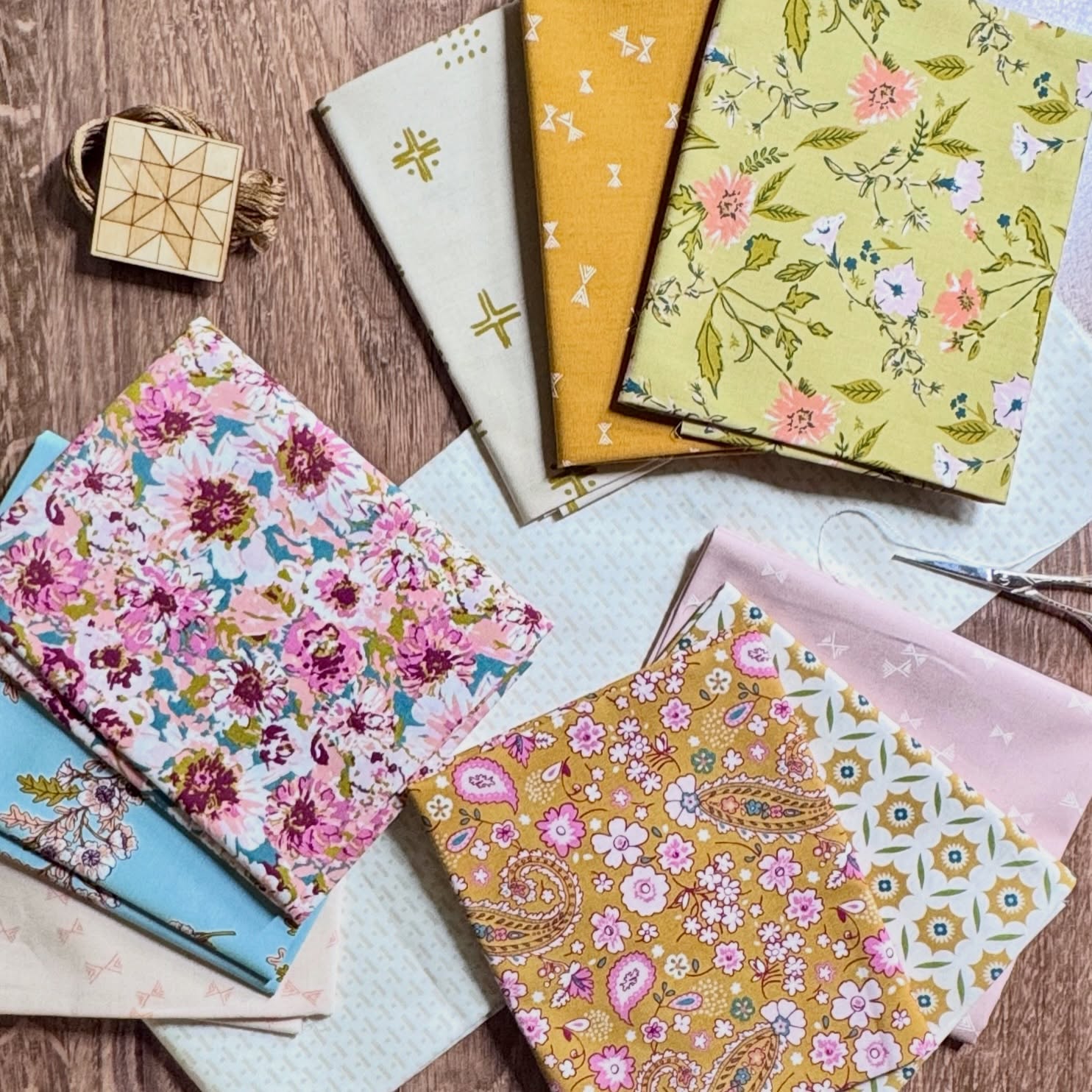 Remember when Sharon created a mock up of my Luminova pattern with her Charming One collection? Well, my mailbox was recently filled to the brim with her beautiful prints. These Fat Quarters will become Luminova blocks very very soon!
The way Sharon plays with color in her designs always fires up the creative side of my brain. Two of the most popular Sweater Weather kits in my shop this year were of course curated from Sharon’s collections 🥰
Want the complete list of Charming One fabrics used in Sharon’s Luminova mock up? Comment CHARMING and then check your DMs!
#luminovaquilt #sharonhollanddesigns #artgalleryfabrics #craftymoosequilts #fatquarter