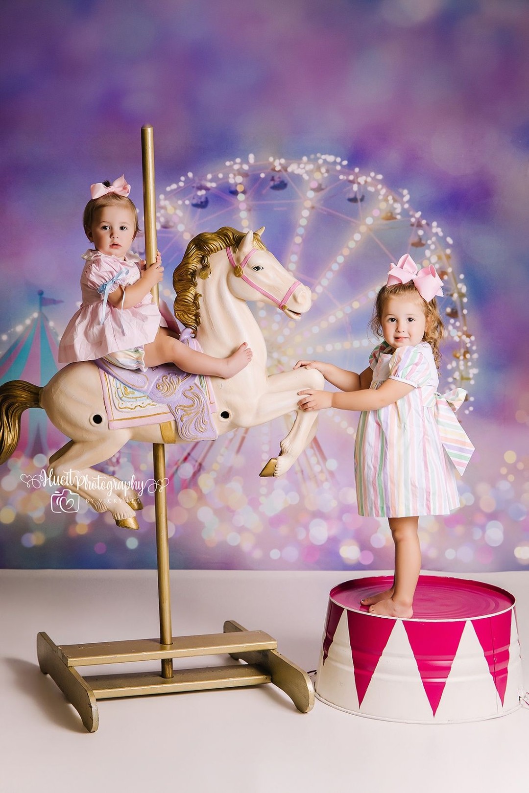 Life is a circus! Celebrating a first birthday with big sister is double the fun.
Schedule your session: https://book.usesession.com/i/5JpWW17jp
#hueitphotography #firstbirthday #siblingsession #circustheme
