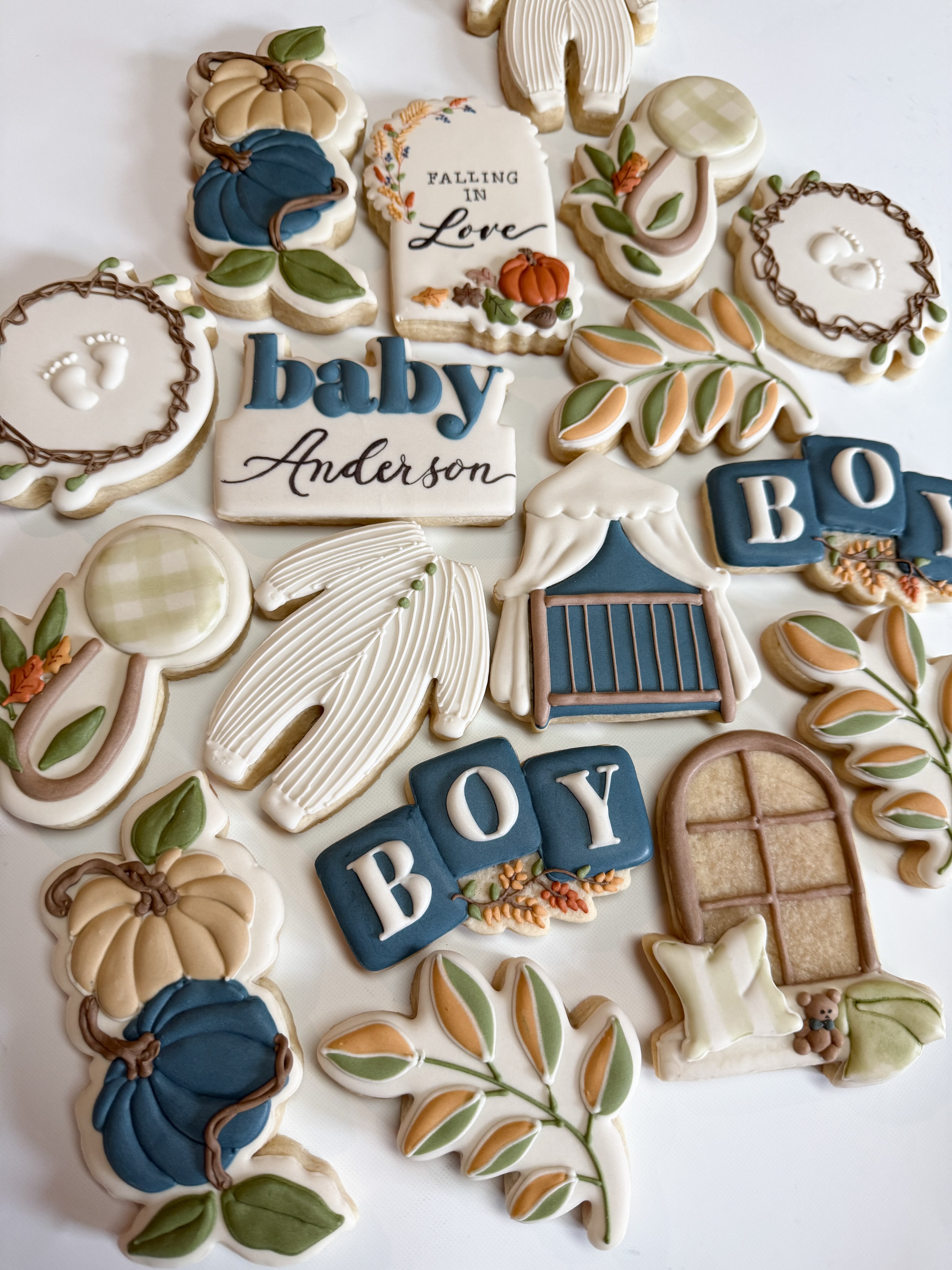 What a fun fall set to decorate for a baby shower 🍂🍁🍃
…
…
…
#decoratedsugarcookies #customcookies #nebraskacookier #babyshowercookies #fallinginlovewithbaby