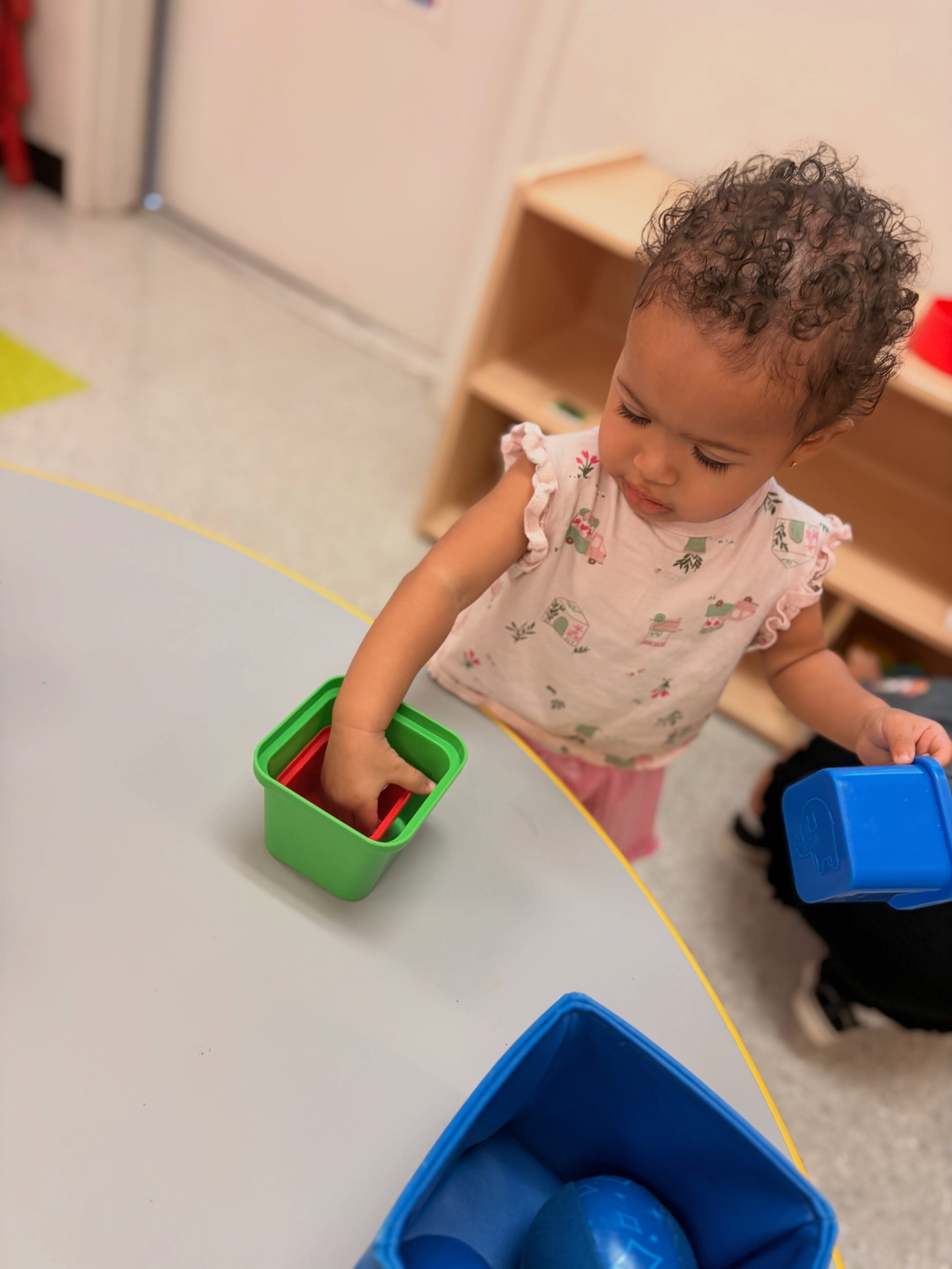 Little hands, big learning at Kidzville! ๐งฉ๐
Our Pre-Toddlers are strengthening their fine motor skills through hands-on play as they stack, sort, and explore colorful containers. Building, balancing, and exploring helps develop hand-eye coordination, concentration, and problem-solving skills! ๐ #Kidzville #PreToddlers #LearningThroughPlay #FineMotorSkills