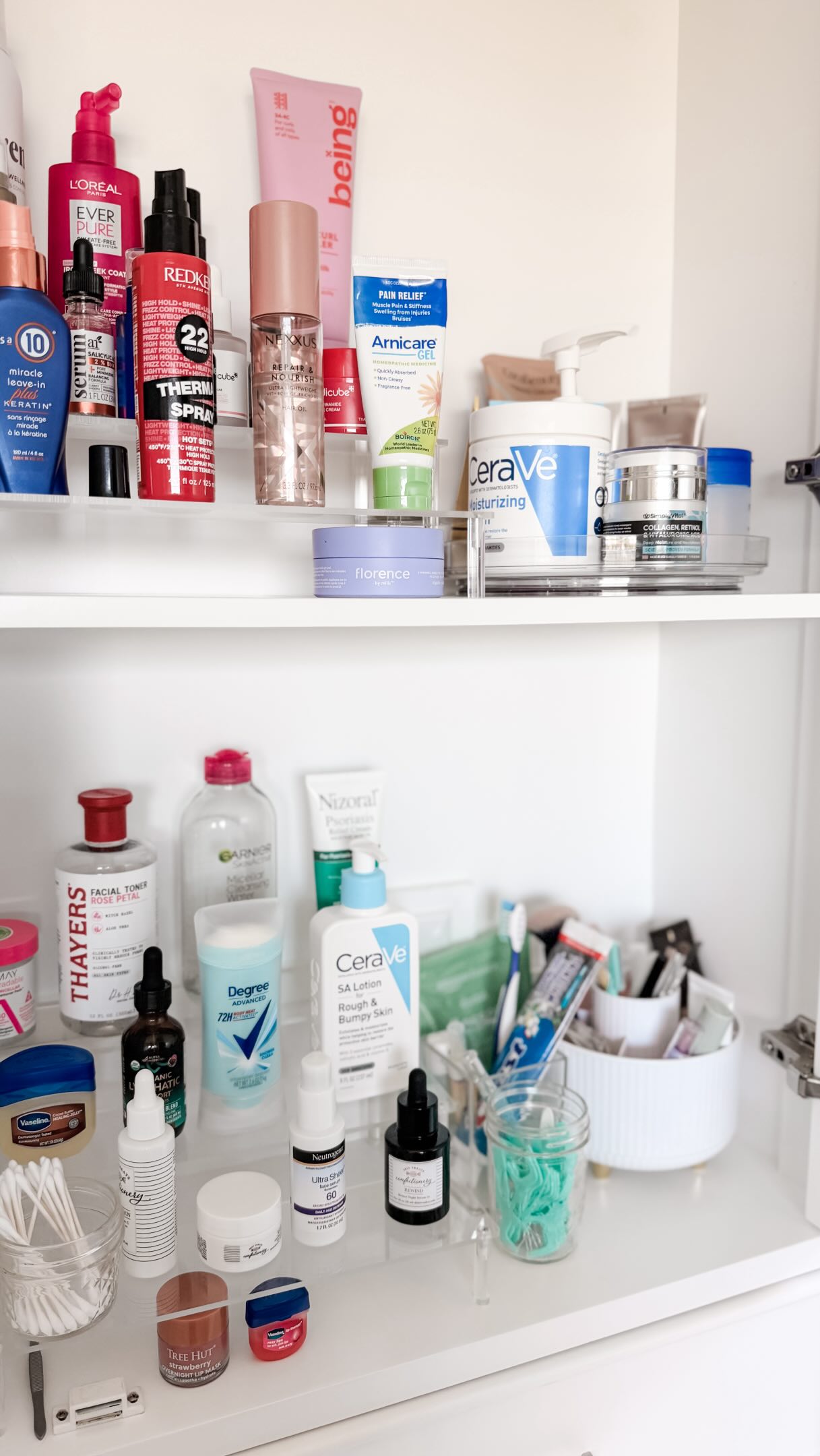 “Some people golf. Some people garden. I clear chaos and call it cardio. 🧺😂 Organizing isn’t just my job, it’s my happy place.”
#professionalorganizer #homeorganization #getorganized #organizedhome #whatidoforfun lovewhatyoudo