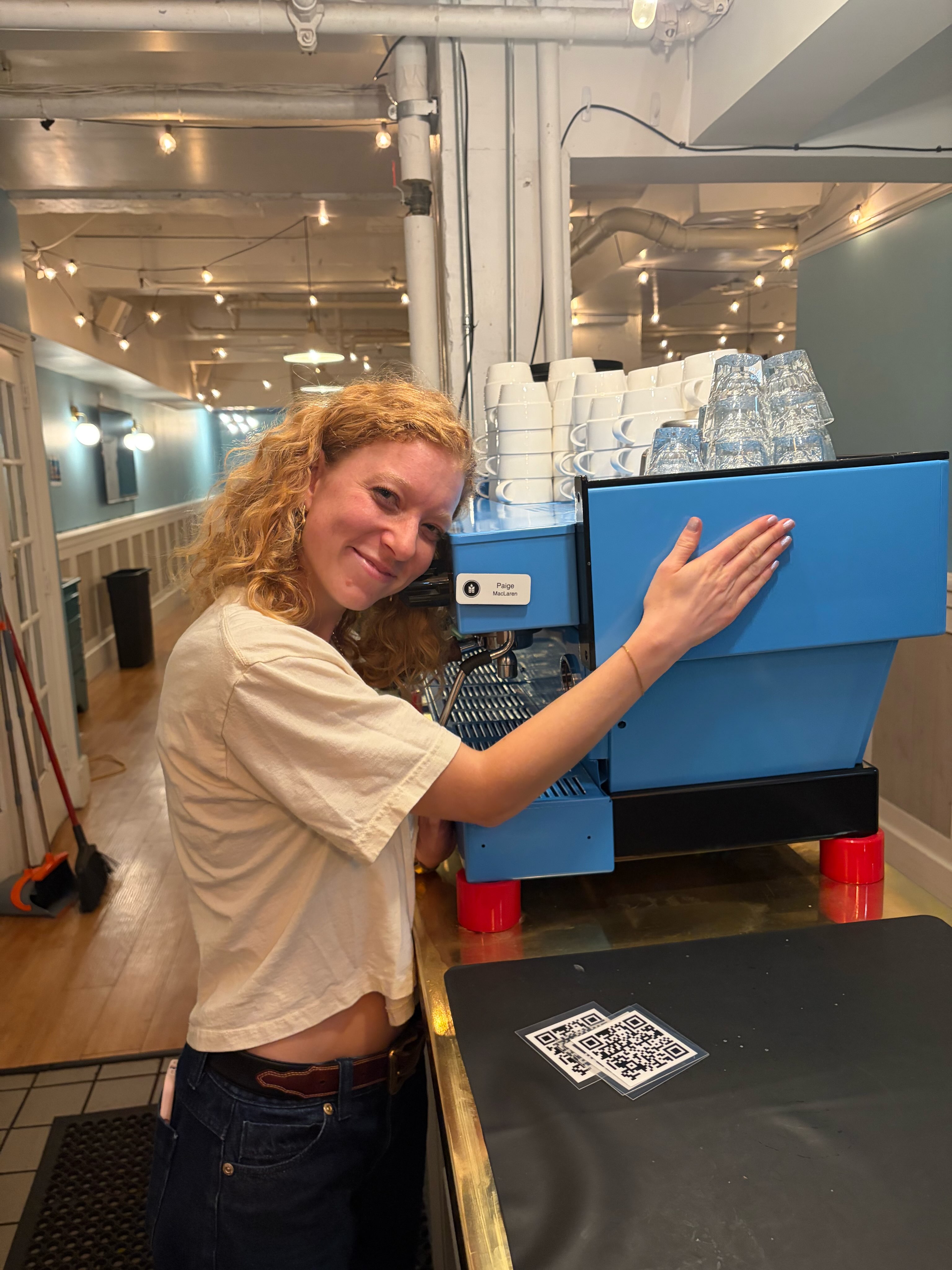 HAPPY NATIONAL COFFEE DAY! Here at City Hope, we LOVE our coffee - just look at Paige and her brand new best friend! Although there might only be one day a year dedicated to it, our café serves up delicious coffee Tuesday, Wednesday, and Thursday every week.
Thank you to our amazing coffee partners @vervecoffee @lineacaffe and @ritualcoffee !!
#cityhopesf