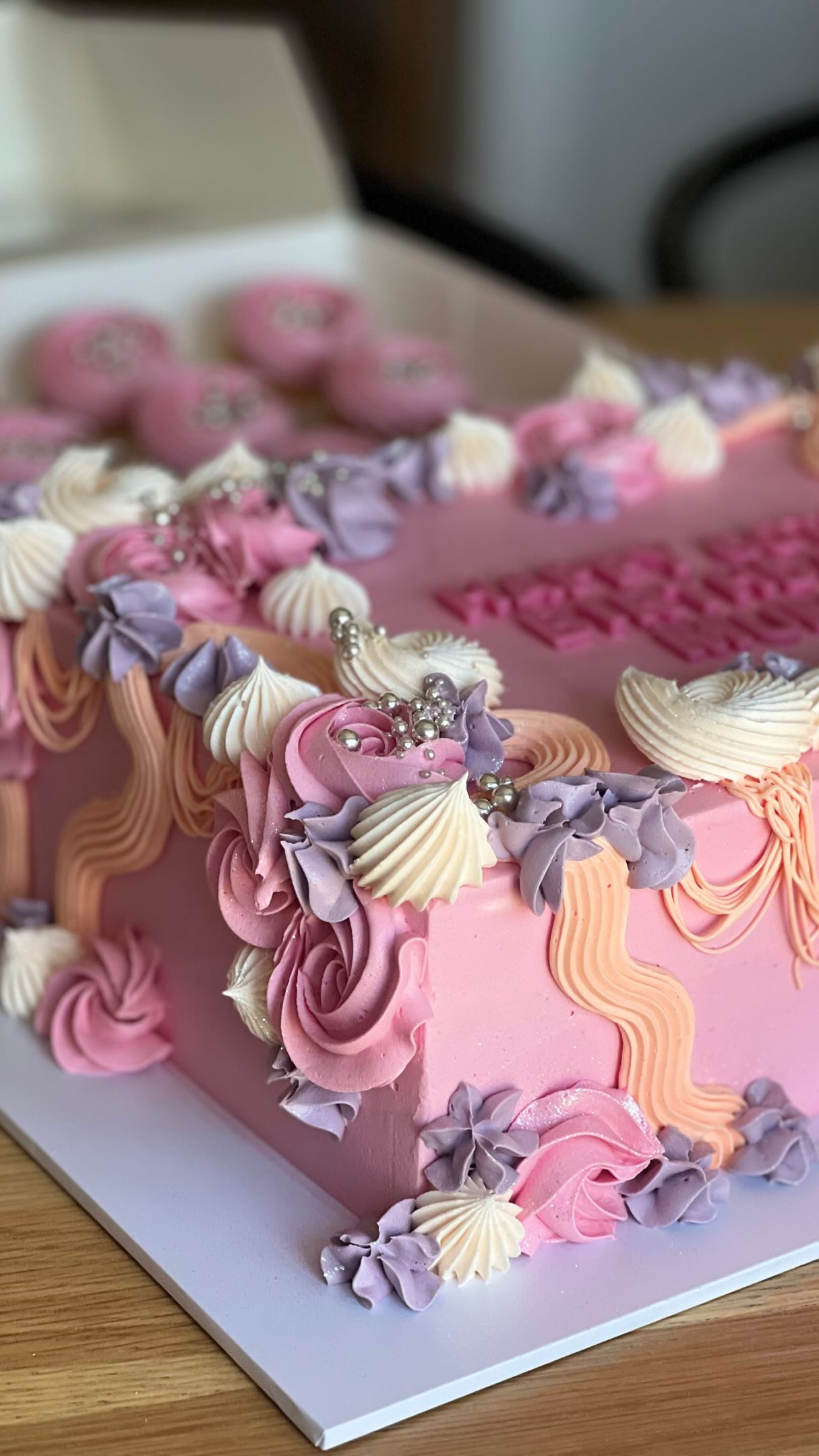 Pure Sheet Cake Joy 😍🍰❤️
#cake #cakesofinstagram #cakedecorating #cakedesign #cakeoftheday