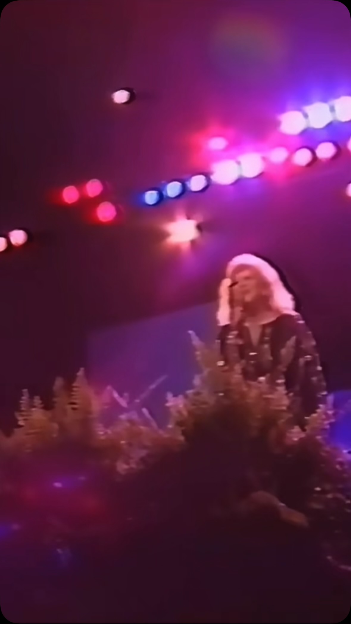 Whatever you’re facing today, remember this: you don’t have to have all the strength you need. You just need to know where to turn.
“In the Name of the Lord,” written by Gloria Gaither, Phil McHugh, and Sandi Patty, is a beautiful reminder that when our plans fall apart and we feel like we have nothing left, there is still strength, hope, and power in the Name of the Lord. ❤️
So step into this Monday with confidence—call on Jesus, our Creator, Redeemer, and King.
#TheVoiceIHaveNow #SandiPatty #NumberOne #ChristianMusic #NewMusic