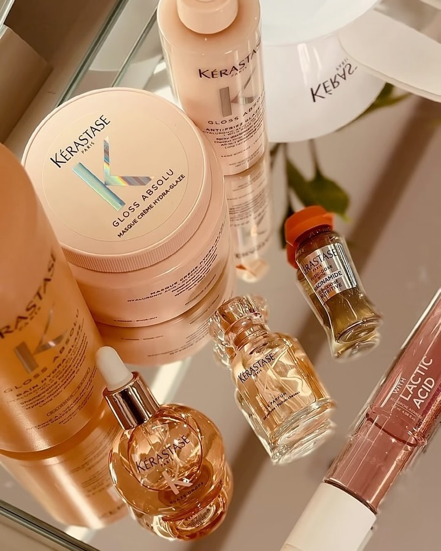 Complete your Gloss Absolu routine with the right Fusio-Dose blend for maximum shine. #bellanellabeauty
.
#Kerastase #KProClub #GlossAbsolu #FusioDose