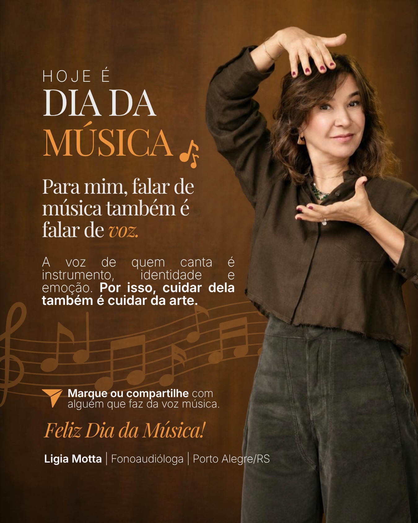 Hoje é Dia da Música
Para mim, falar de música também é falar de voz.
A voz de quem canta é instrumento, identidade e emoção. Por isso, cuidar dela também é cuidar da arte.
Tenho o privilégio de acompanhar cantores em momentos delicados da voz, e sei o quanto a técnica, ajustes necessários e o cuidado fazem diferença na hora de subir ao palco.
Nesse dia quero celebrar a música e arte. Parabéns para todos os músicos do mundo!
Compartilhe com alguém que faz da voz música. 🤍
Feliz Dia da Música!
Ligia Motta | Fonoaudióloga | Porto Alegre/RS