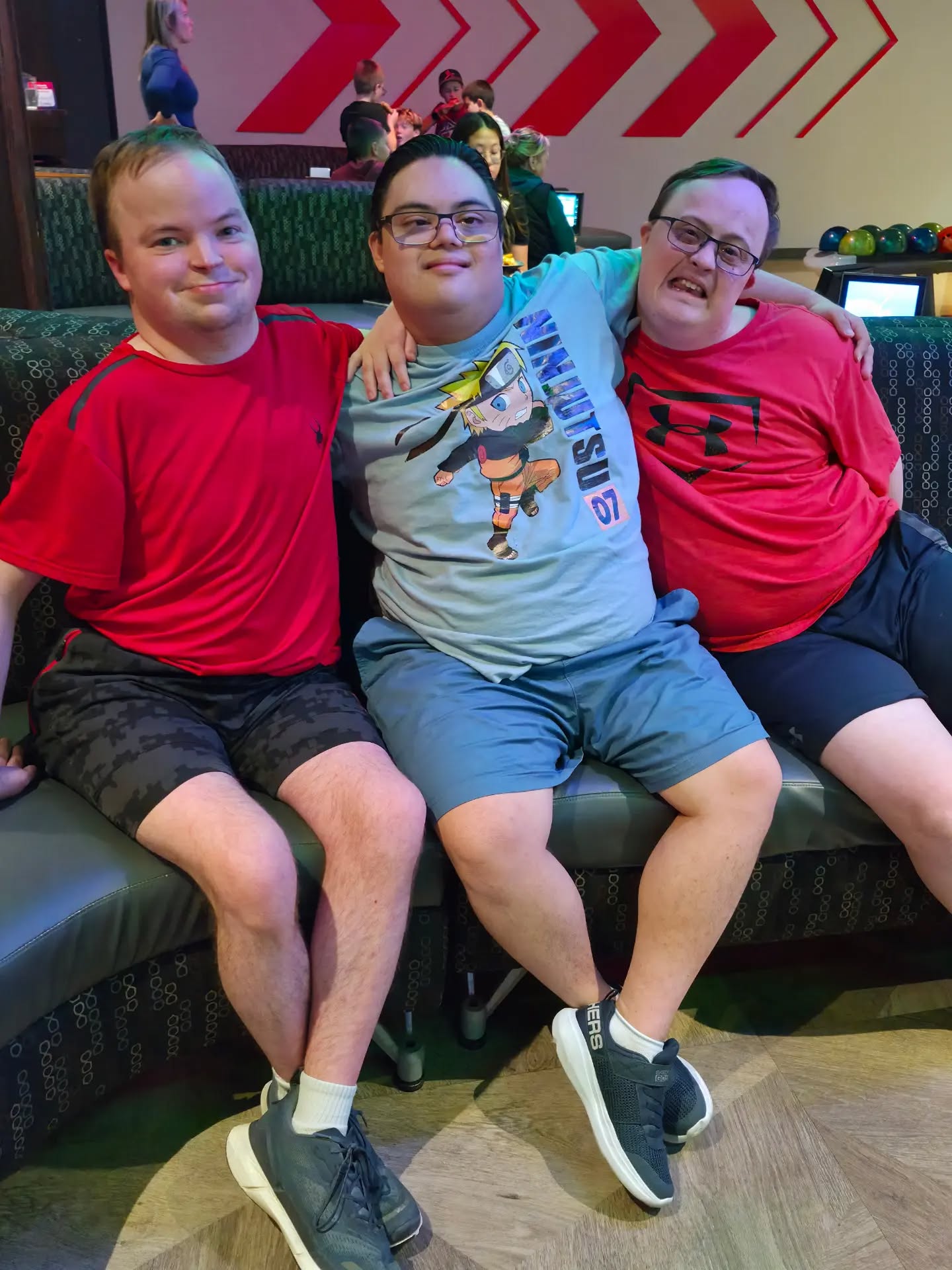 Besties!
Last night’s Adventure Club Bowling was on fire and filled with an endless amount of bestie energy! The fun banter and energy was the best lol.