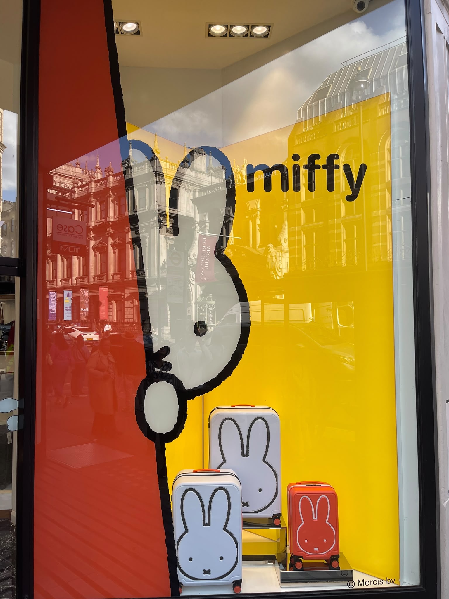 London just got a little more Miffy! 🐰
@miffy_official has officially arrived at @caseluggage and she’s taken over the window!
To celebrate the collection arriving instore, we’ve given the window a Miffy makeover that’s guaranteed to make you smile.
Whether you’re planning your next adventure or you’re simply a lifelong Miffy fan, now’s the perfect time to stop by, snap a photo and discover the collection everyone’s talking about. ✈️🌍
📍Find Miffy at Case Piccadilly, W1J 9EJ
Interested in stocking the collection? Drop us a DM and let’s chat.
#miffy #miffyfans #miffycollection #miffytravelready #miffyadventure