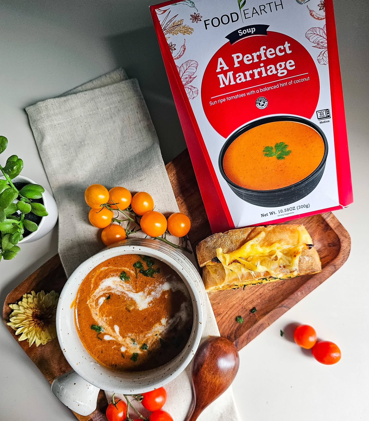 The solution to a long happy marriage...
Full bellies of good food. ❤️
These @foodearthofficial ready to heat soupsl are the perfect pantry stockers for those hangry moments. You can heat them directly in their pouches for 60 secs in the microwave. Crisis averted in 1 min.
Fall time has me hankering for tomato soup and grilled cheese sandwiches. Their Perfect Marriage tomato soup is heavy, full of flavor and has a little kick. Tastes homemade in less the time!
.
.
.
#foodearth #soupseason #fallvibes #easymeals #crazychewygood