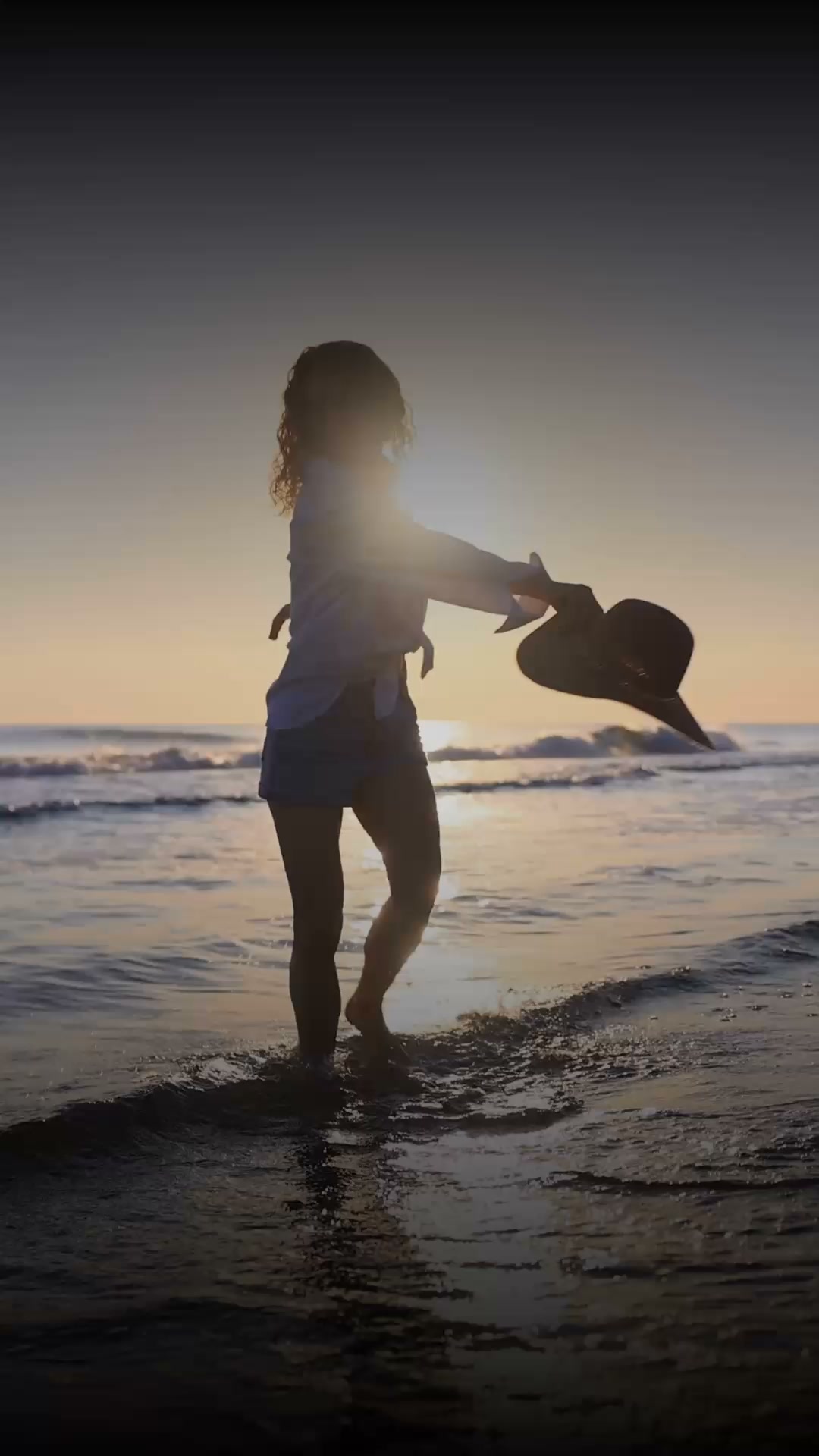 Summer was fun. Your skin may have kept the receipts. ☀️
October at AAG is about repairing what summer left behind, restoring skin quality, and refreshing thoughtfully.
This month we’ll be talking pigmentation, hydration, collagen, lasers, skin barrier health and how we decide which treatment actually makes sense for your skin.
Repair • Restore • Refresh.
Welcome to October. 🍂
#advancedaestheticsgroup #cincinnatiaesthetics #cincinnatimedspa #HealthyAging #skinhealth