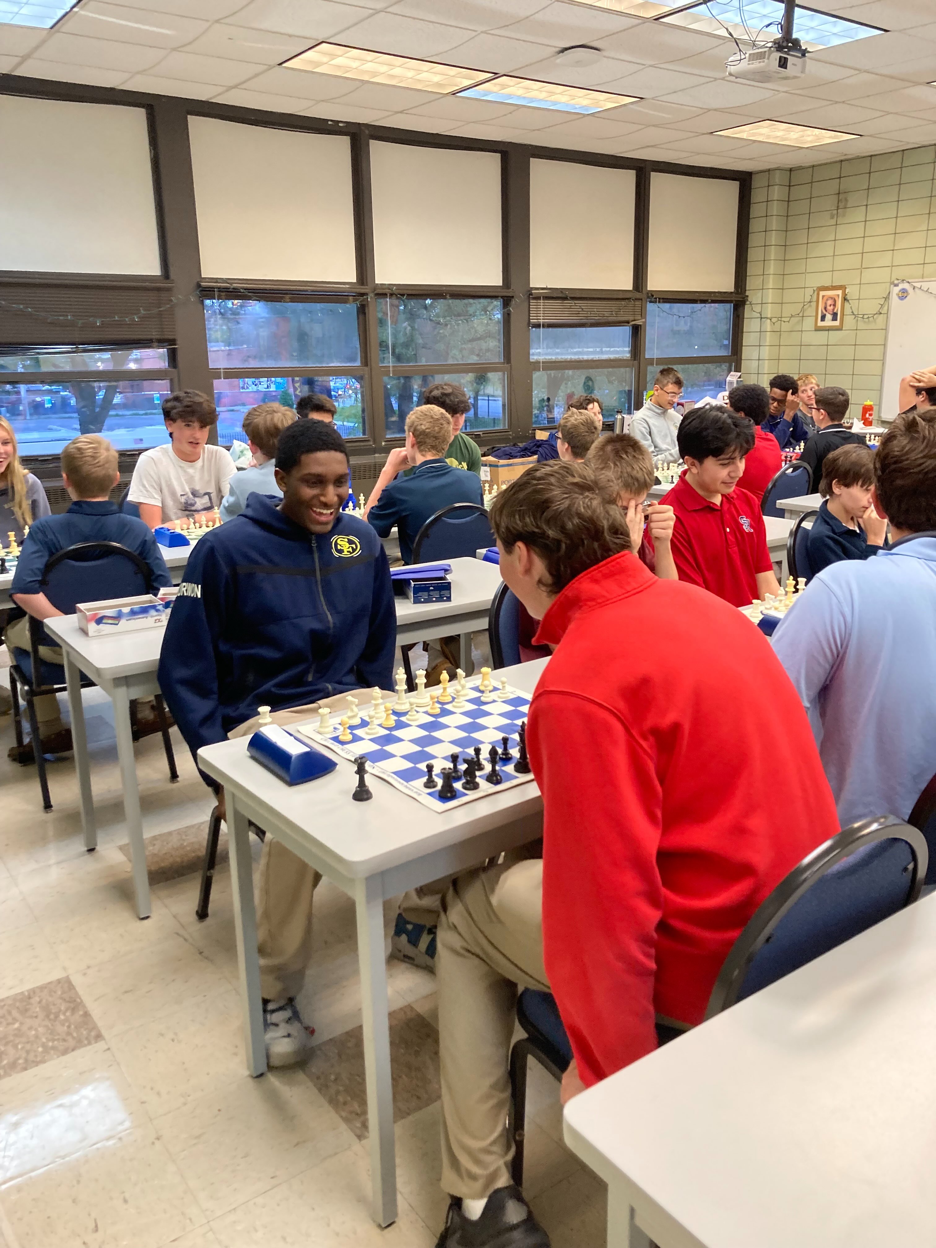 Yesterday, Seniors Durwood O’Bryant and Geraldo Rojas finished in the top third of a large field of participants in the Chess Blitz Tournament hosted at De La Salle Institute. Congrats to both, as well as to Coach Tong. This is just our “opening”—-and we’re so excited for what is to come for our Chess Program! ♟️