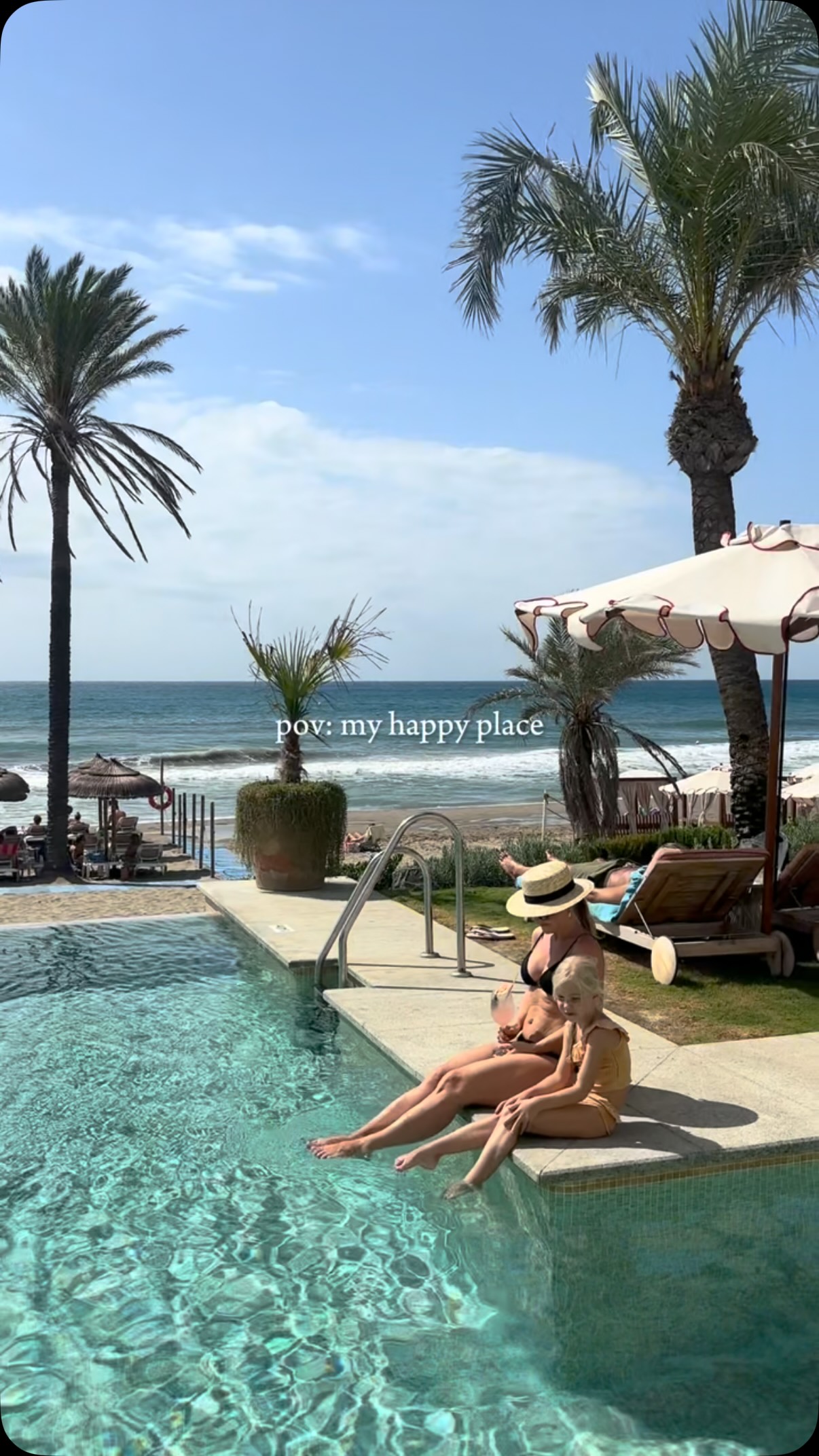 My new favorite place. A real happy place 🌴
•
Each corner in @amu.marbella is as picturesque as it looks.. and they won’t be closing for winter! If you didn’t know about it, send it to your friend and go enjoy beach, pool or just drinks 💋🍸
•
Part of @granmarbellaresort
#marbellalife #marbella #pioneer #capcutpioneer