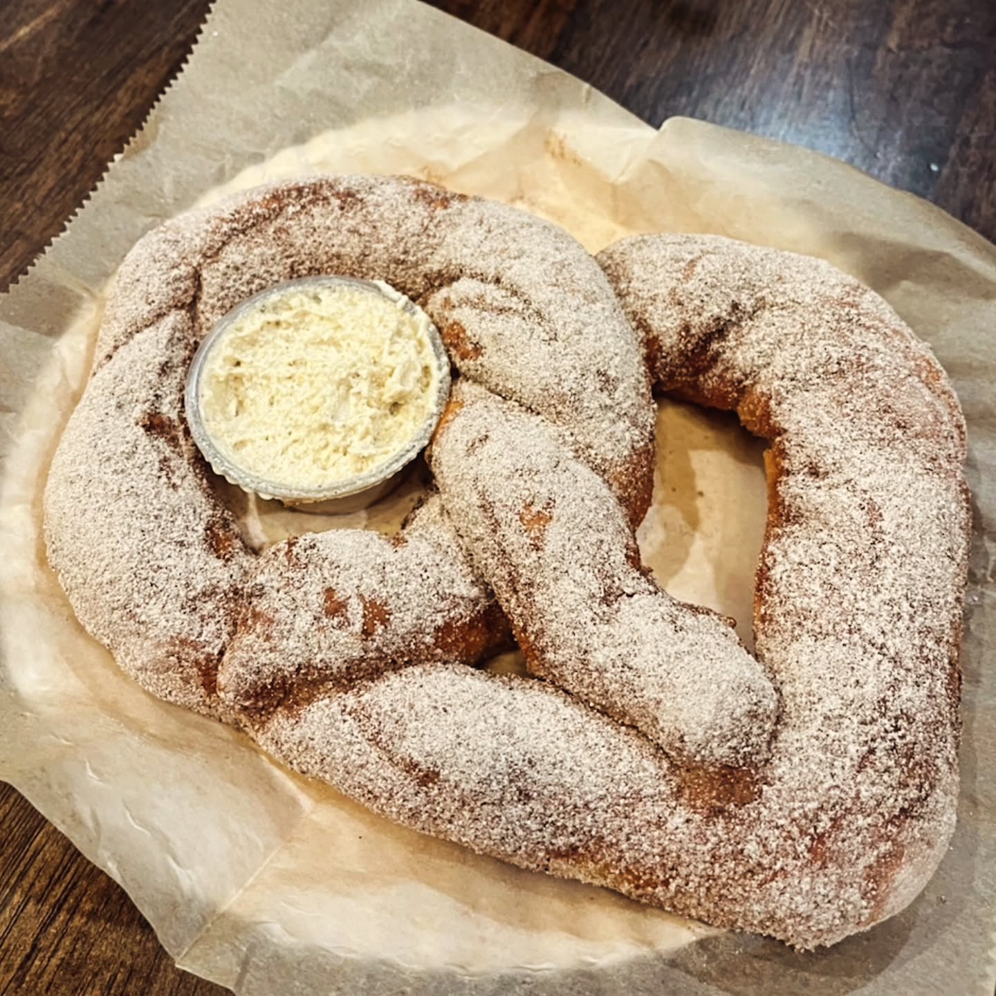 Wednesday Pretzel Special! Tomorrow is our Pumpkin Spice Pretzel! Our homemade pretzel coated in pumpkin spice cinnamon sugar and served with a cup of our pumpking icing. 🎃
All pretzels are only $5 every Wednesday from 12p-5p, including our Original, Garlic Parmesan, and Cinnamon Sugar! Happy Wednesday!
South Knox- 106 E Young High Pike, Knoxville
Mon-Thurs (12p-9p)
Fri-Sat (12p-10p)
Closed Sunday
Belltown- 4523 Market Bell Way, Powell
Mon-Thurs (12p-10p)
Fri-Sat (12p-11p)
Sunday (3p-9p)
#Knoxville #knoxfood #knoxvilletn #knoxlocal #knoxeats