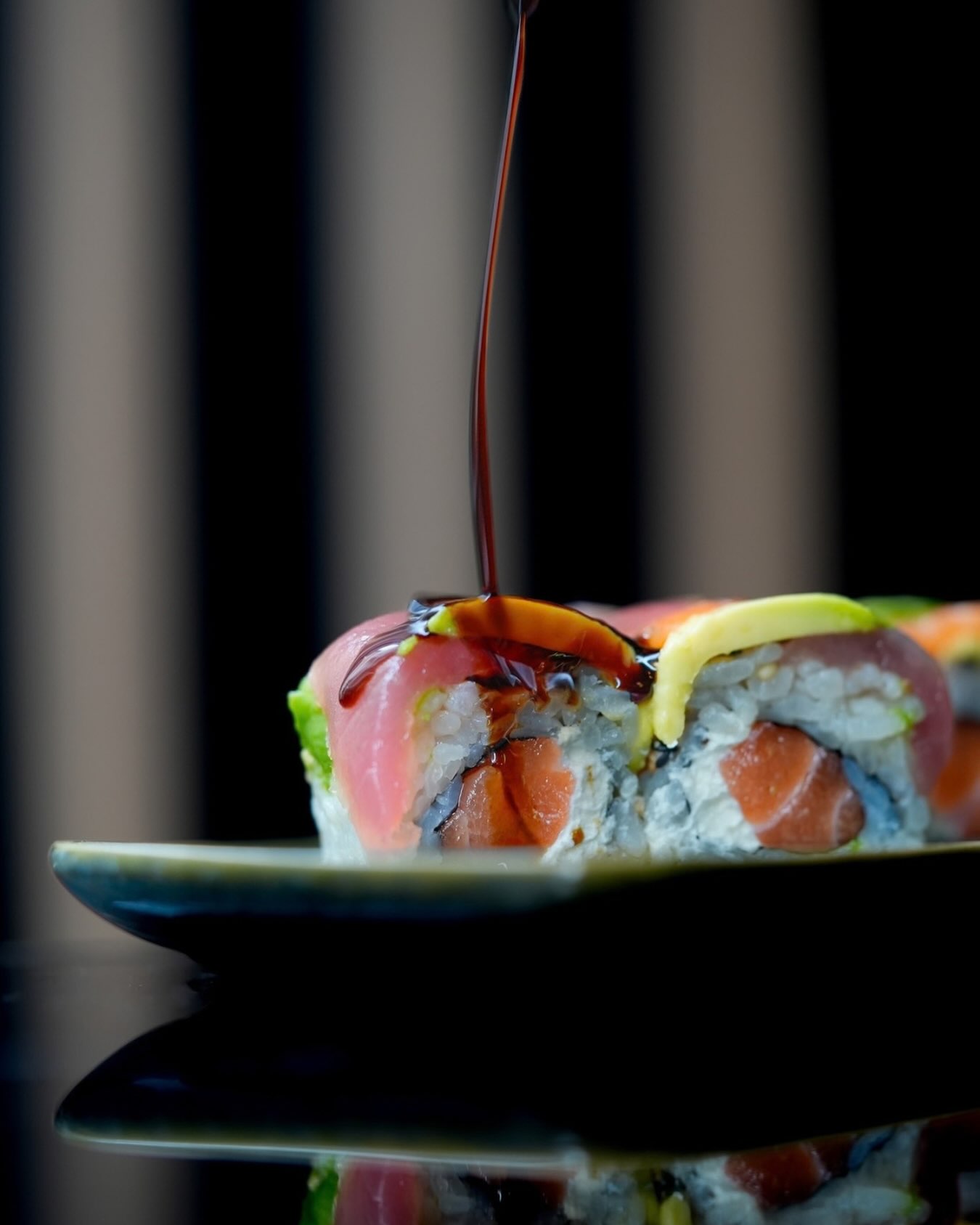 Le Rainbow, celui qui met tout le monde d’accord 🌈🥢
California saumon, cheese et avocat, recouvert de saumon, thon et avocat.
Coloré, généreux et ultra gourmand 🤍
Retrouvez toutes nos spécialités en livraison et à emporter sur notre site internet www.ponzu.fr
📍101 rue lauriston 75016 paris
📍12 rue raspail 92300 Levallois Perret
📍202 boulevard Jean Jaurès Boulogne-Billancourt
#Ponzu #Levallois#Paris16#Boulogne