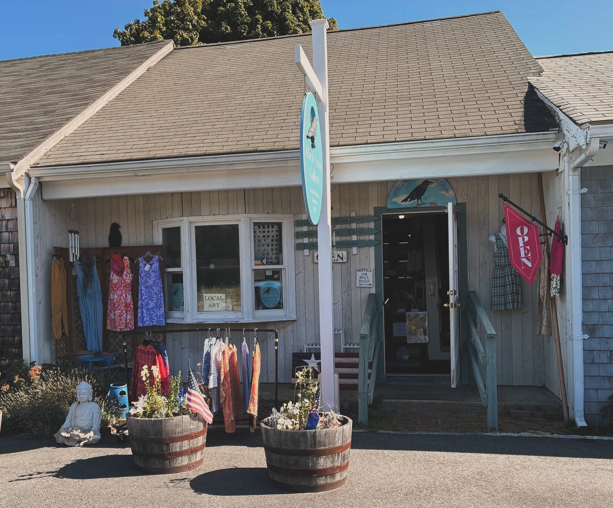 The lights are on and the shelves are stocked! 🎨✨ If you’re looking for the perfect unique gift (or a little treat for yourself), come step inside. We have a fresh collection of beautiful local art and curated gifts waiting for you. Swing by and say hi! 👋