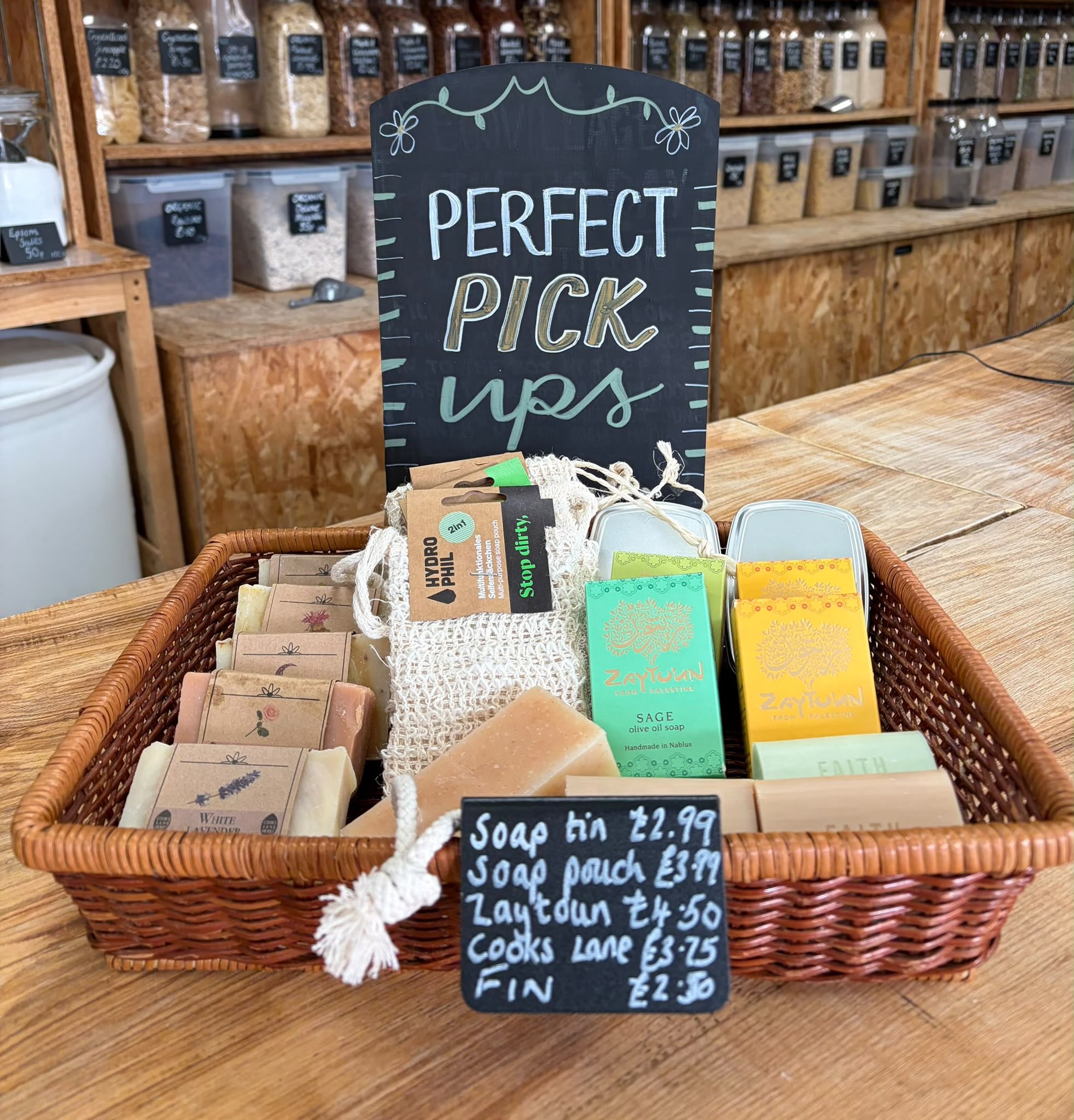 🤔We had a thought…
So we went with it…
📣We’ve made a ‘Perfect Pick Ups’ display on the counter.
Useful
Helpful
Nice bits and bobs
Gifts even…
♻️All under £5. Each Saturday we’ll swap them around and add new products.
We’re back open Tuesday at 9:00 - see you then!
Environmentally Friendly Soap | Soap Tin | Soap Pouch
Sustainable Shopping | Sustainable Gifts | Indie October @zaytoun_cic @faithinnature_uk @hydrophil
