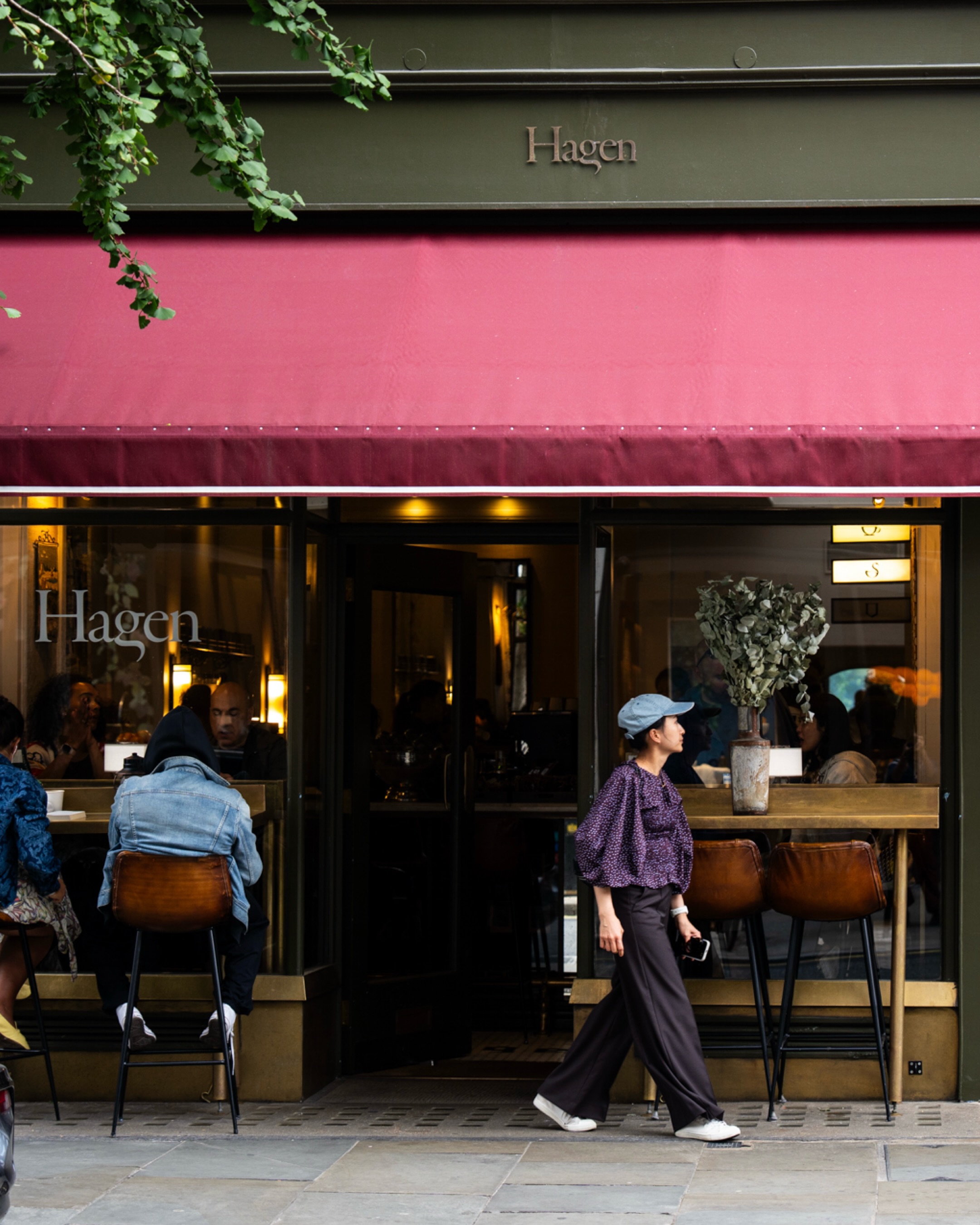 One of our favourite neighbourhoods has to be @marylebonevillage Come have a look at some of our favourite places to visit!
Save for later!
Photography by @nylasammons
@thehagenproject
@sezane
@rixo
@paulsmith
@aesop
@watchhouse
@sirplusclothing
#marylebonevillage #marylebone