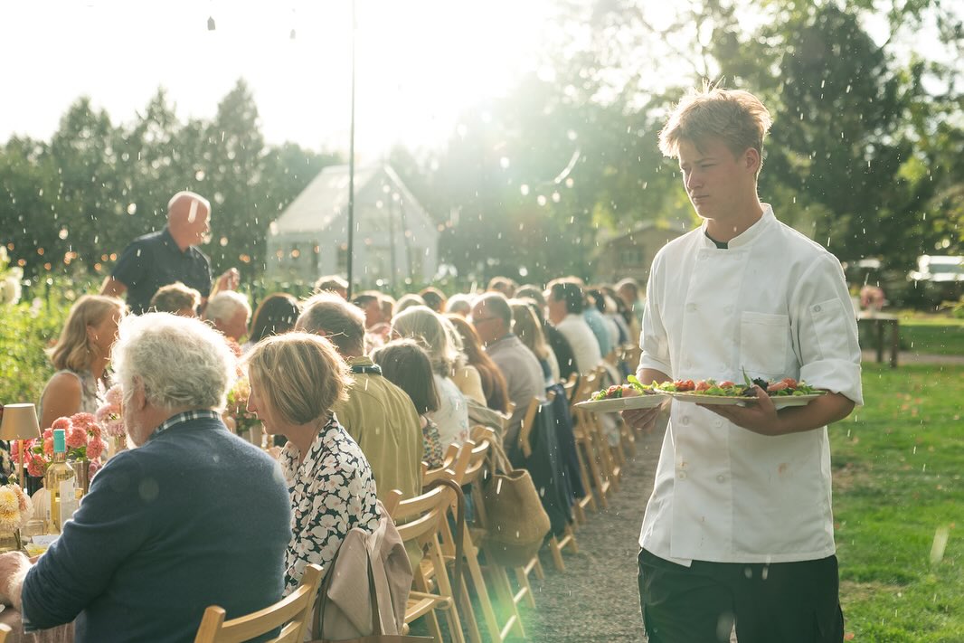 A shoutout to the team who helped us pull off a beautiful Season Finale Farm Dinner. We are very much a family business, so it’s important to me that our guests feel it when they spend time with us. Our kids, our nieces, their friends, and of course, the @cruaghfoodtruck team made this evening such a special one. 💕
@danslupik anslupik @mollyslupikartanddesign @noah_slupik @corinnetschoepe @morganreising @breckindlee
Photos captured by the amazing @shea_kluender_