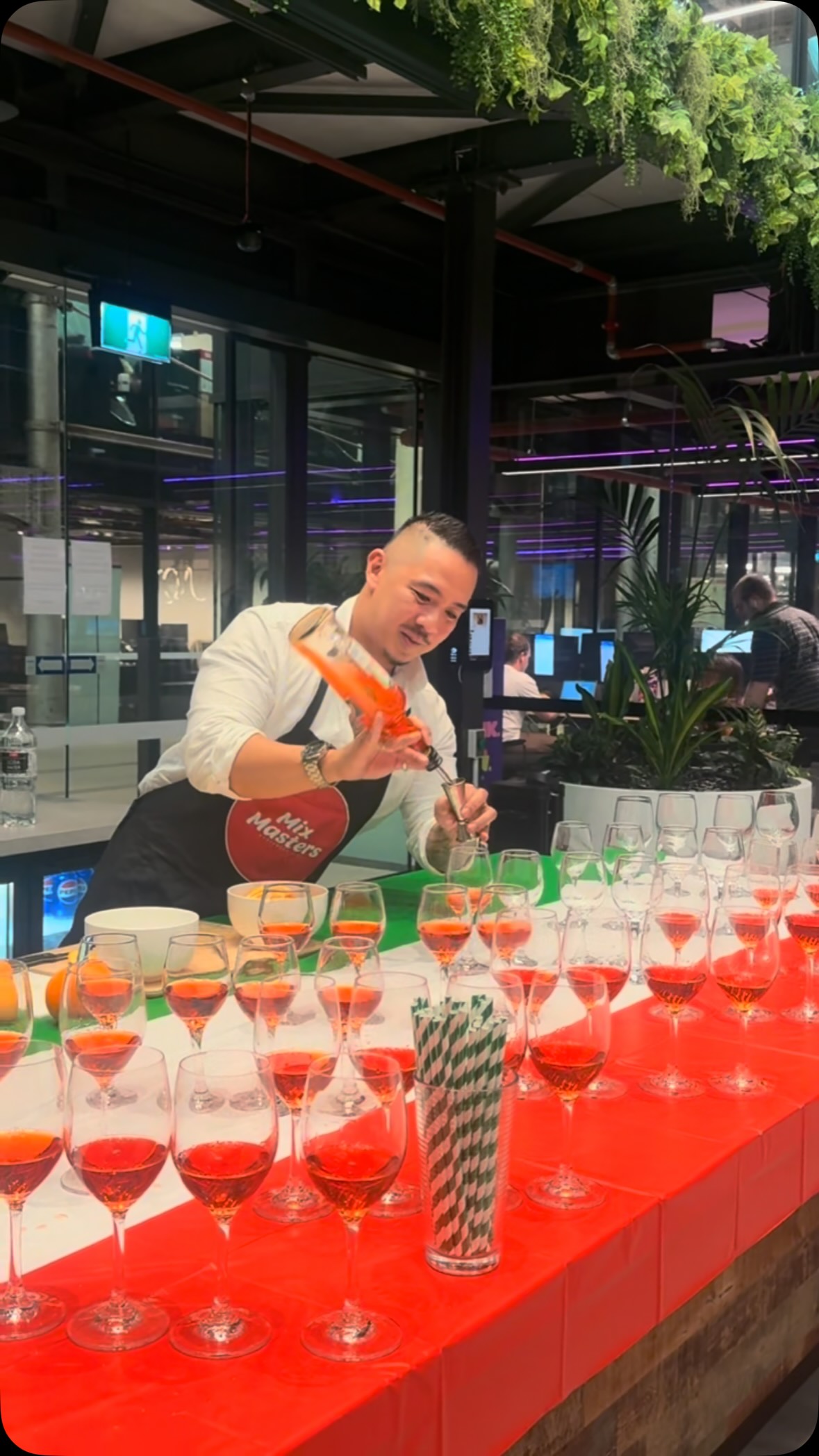 Twas an Aperol evening not too long ago with Mix Masters 🍹☺️
•
•
•
#sydney #sydneyparties #bartending #barlife #barhumor cocktails party