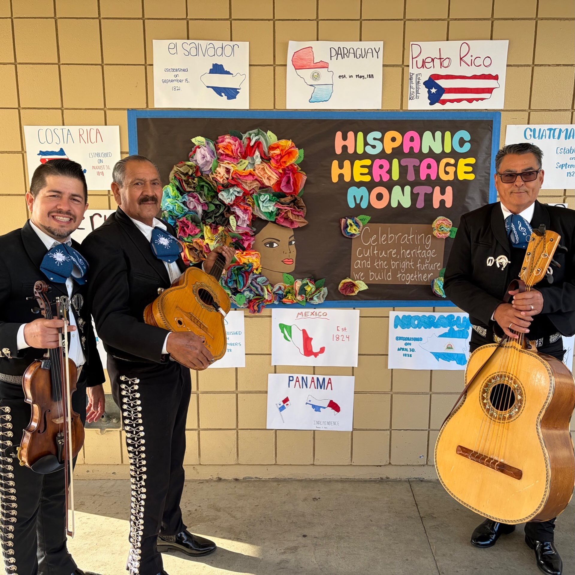 Thank you to Mariachi Sahuayo for the special performance at our flagpole assembly this morning! We’re so grateful at Beechwood to share these rich cultural experiences with our students.
#HispanicHeritageMonth