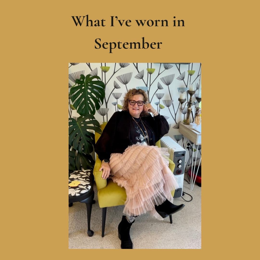 September style diary: 20 outfits that made me feel like myself.
Not all of them were winners, but that’s how we figure out what works.
Scroll through and see what catches your eye, maybe it’ll spark ideas for your own wardrobe! 🧵✨
Ready to find your own style vibe? It’s the perfect time for a spring wardrobe refresh.
DM me to chat about seasonal colour analysis, wardrobe edits, or personal styling and shopping. 🛍️