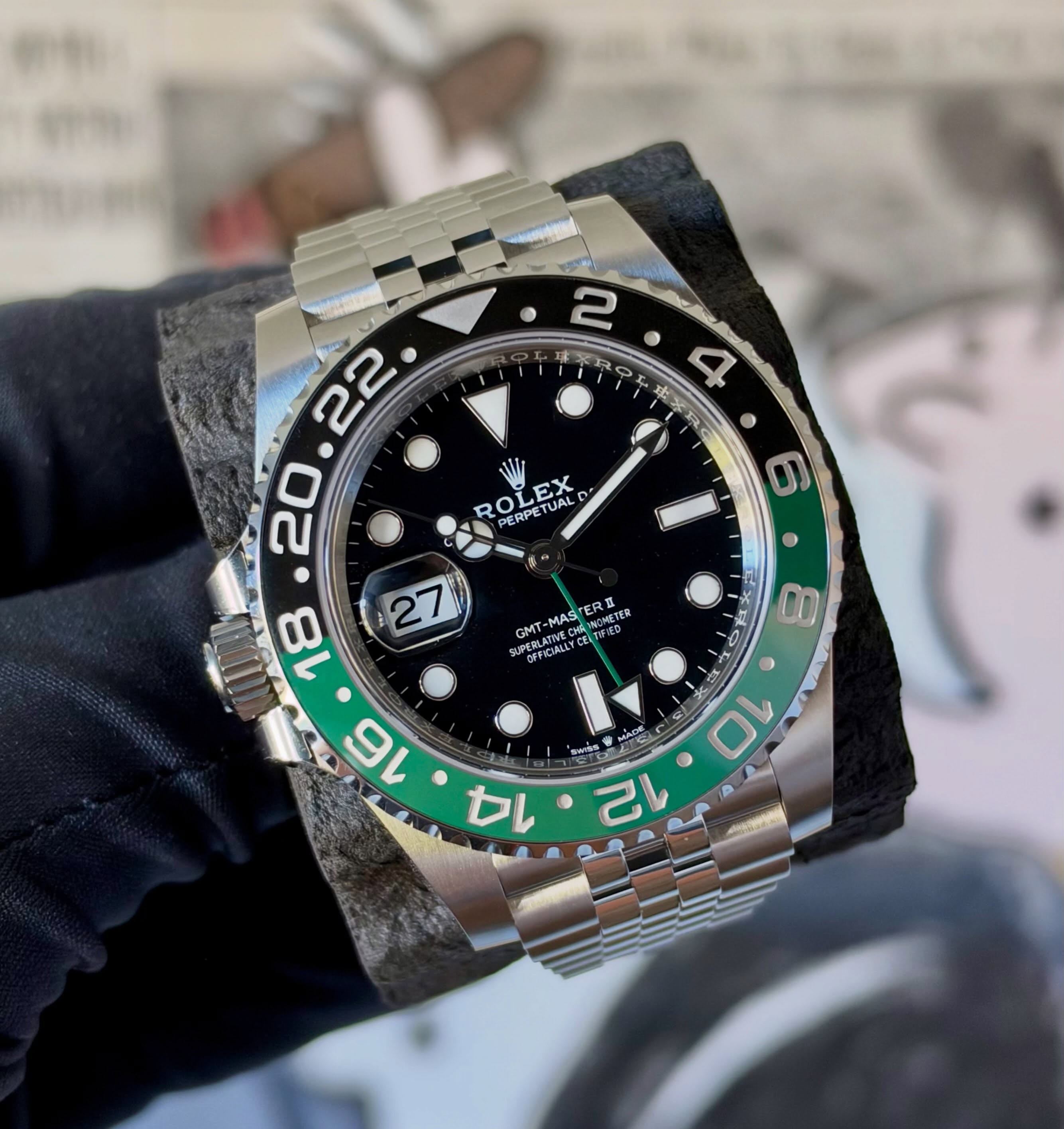 The first left-handed GMT-Master in Rolex history debuted in 2022. Its green and black Cerachrom bezel earned it the “Sprite” nickname and it has become one of the most talked about modern Rolex GMTs
.
Available now DM📲 or comment “Sprite” for more info.
.
Time Trades 📍Pinehurst, North Carolina
📲 (910) 690-4728
💻 www.timetradesllc.com
#timetrades #pinehurst #luxurywatch #watchdealer #rolex