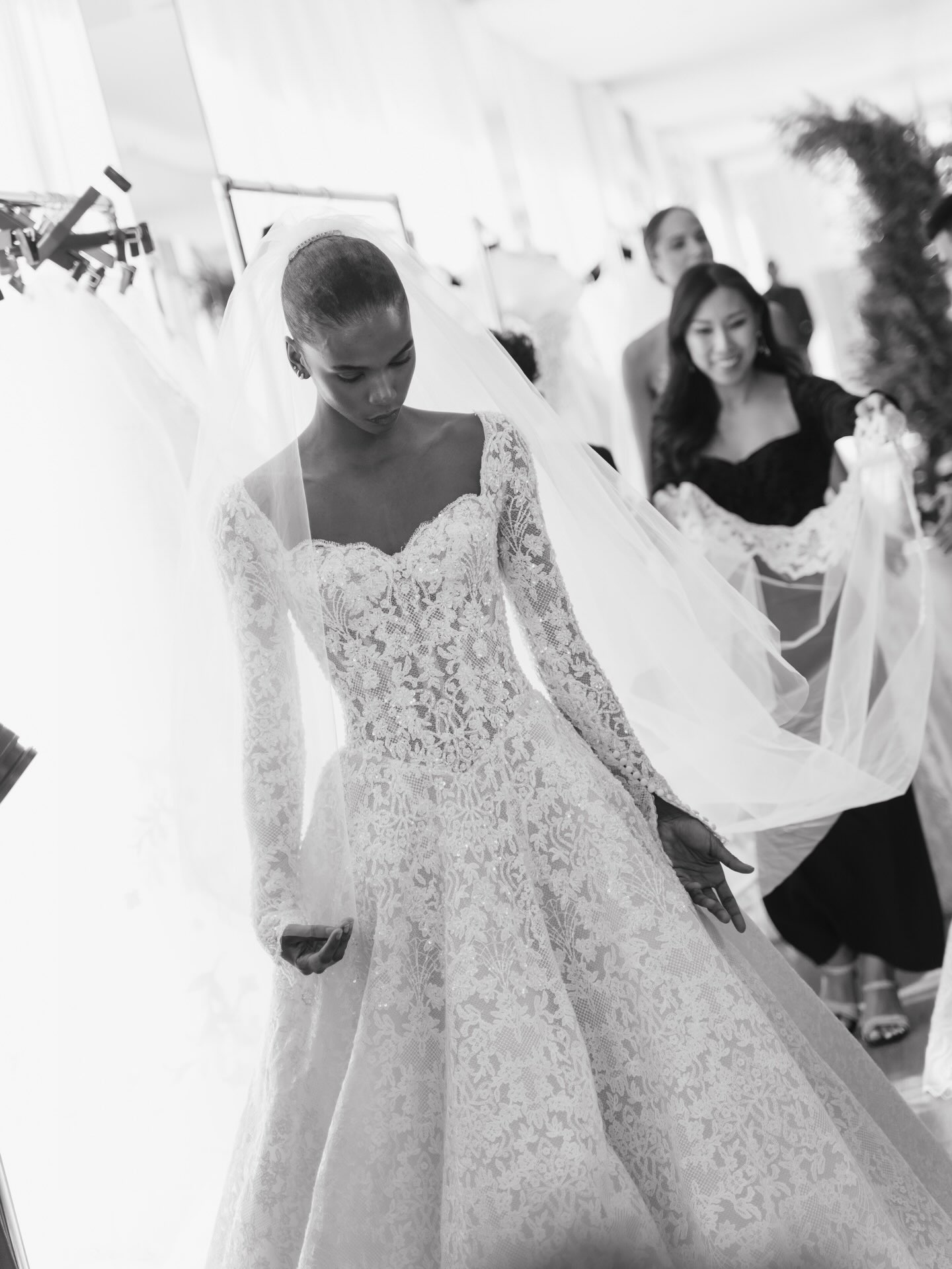 new @_senstudio arrivals to Calvet Couture Sarasota π€
reserve your appointment today to see these stunning gowns! at our Sarasota boutique we offer a unique, tailored shopping experience + couture gowns for the ultimate bridal appointment! π₯