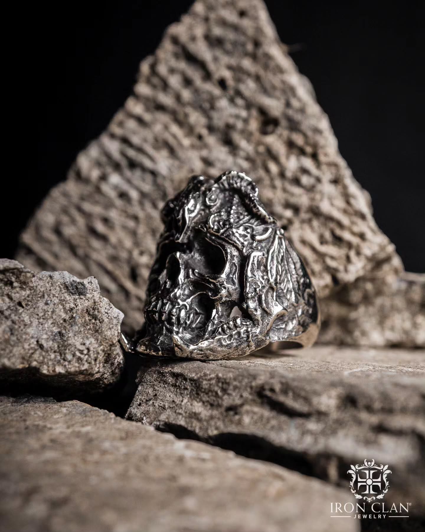 One of the new pieces from our 11th Anniversary release.
A heavy skull, sharp details, and just enough attitude to make it feel right at home with the rest of the Clan.
Handcrafted in 925 Silver.
Malphas Ring π₯
__
π₯ Iron Clan's Jewelry is available worldwide at
www.ironclan.co & ironclanjewelry.etsy.com
π Tokopedia: Iron Clan Chamber (Indonesia)
__
#IronClanJewelry #MalphasRing #GothicJewelry #925Silver #HandmadeJewelry