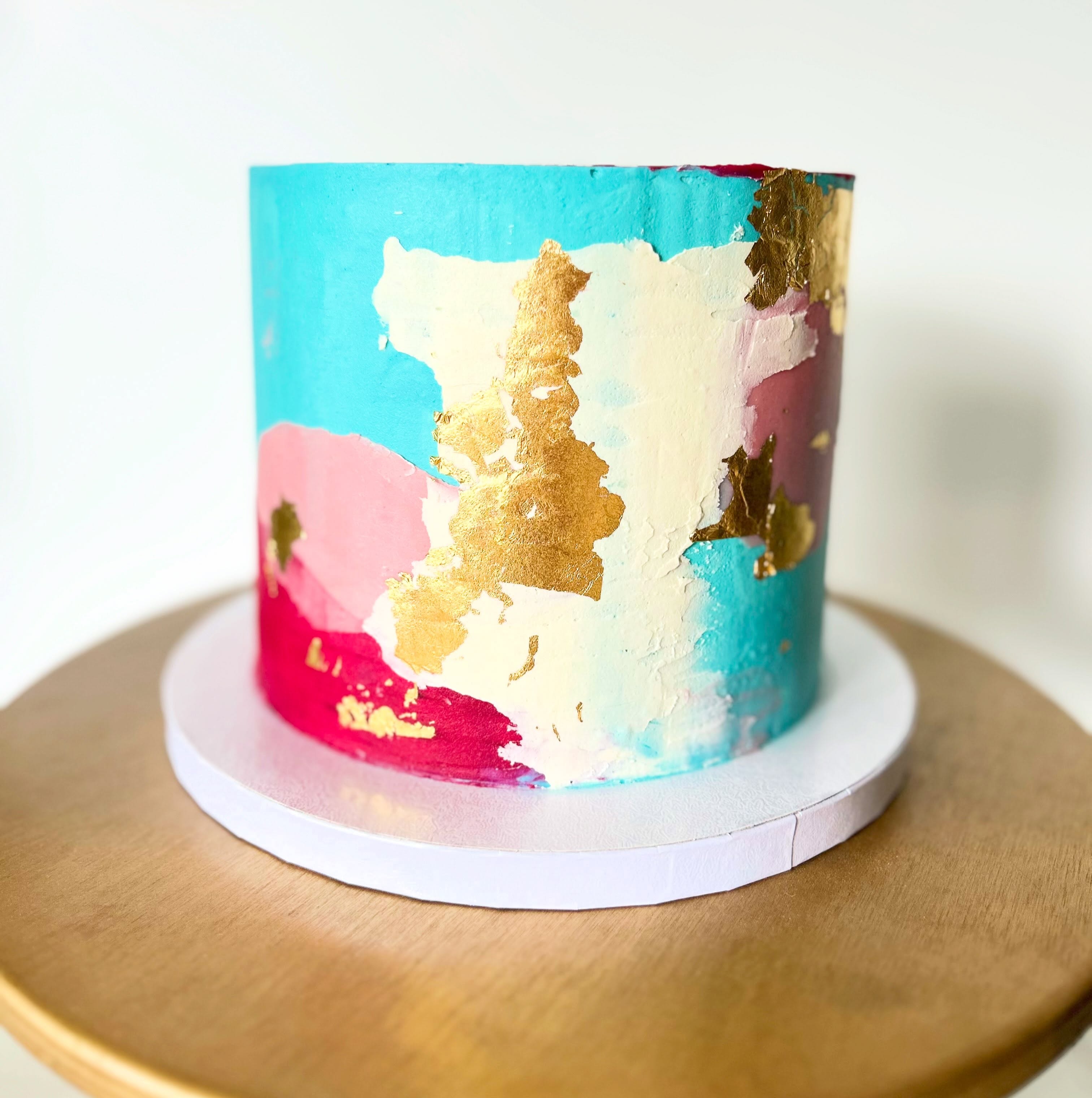 Buttercream meets art!
A bold, textured buttercream cake in dreamy turquoise, blush pink, creamy white & edible gold. Handmade, luxurious and totally unique.
📍Bespoke cakes in Birmingham — made for celebrations that deserve to stand out!
#BirminghamCakes #BirminghamCakeMaker #ButtercreamCake #BespokeCakes #CustomCakes