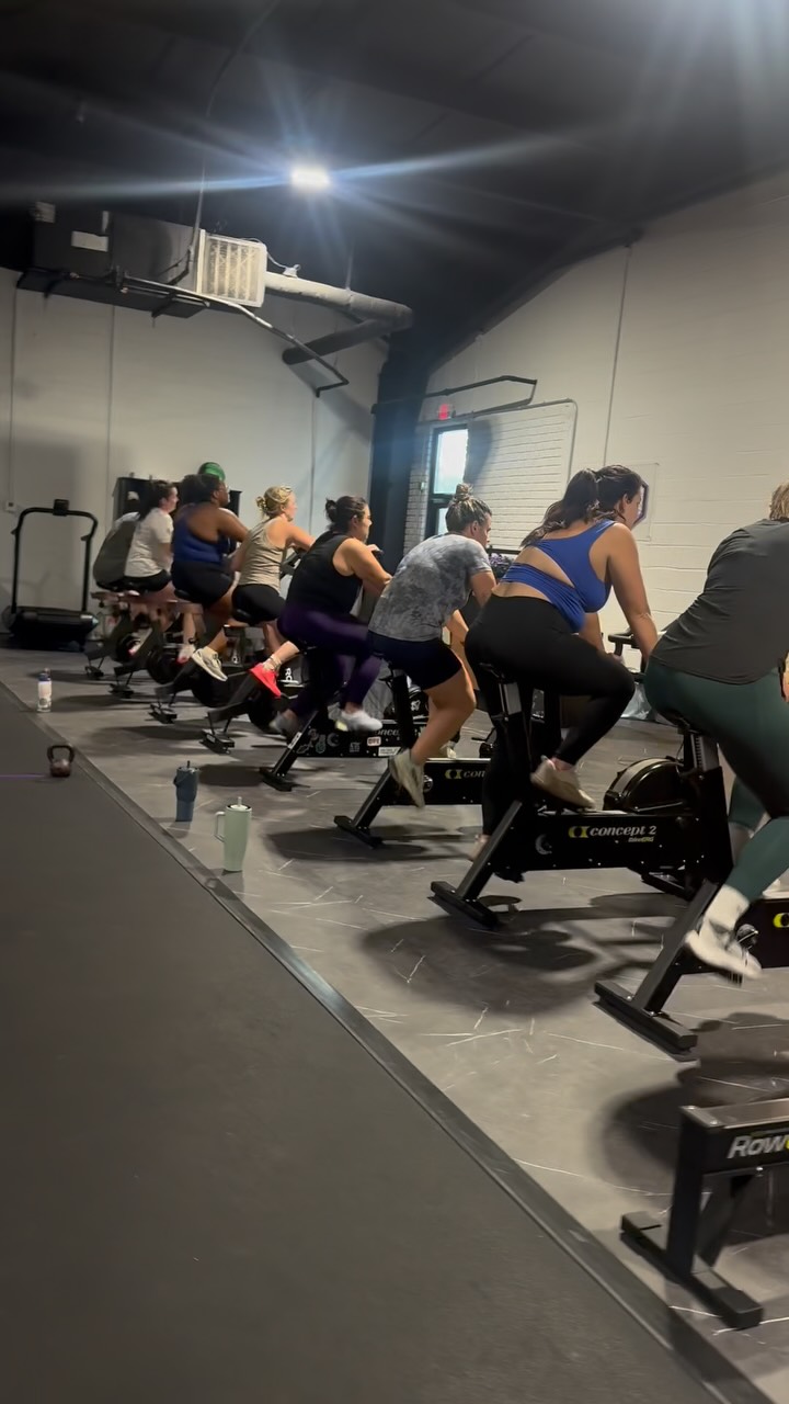 These are the people. They show up, they work hard, they fill this space with grit. ✨