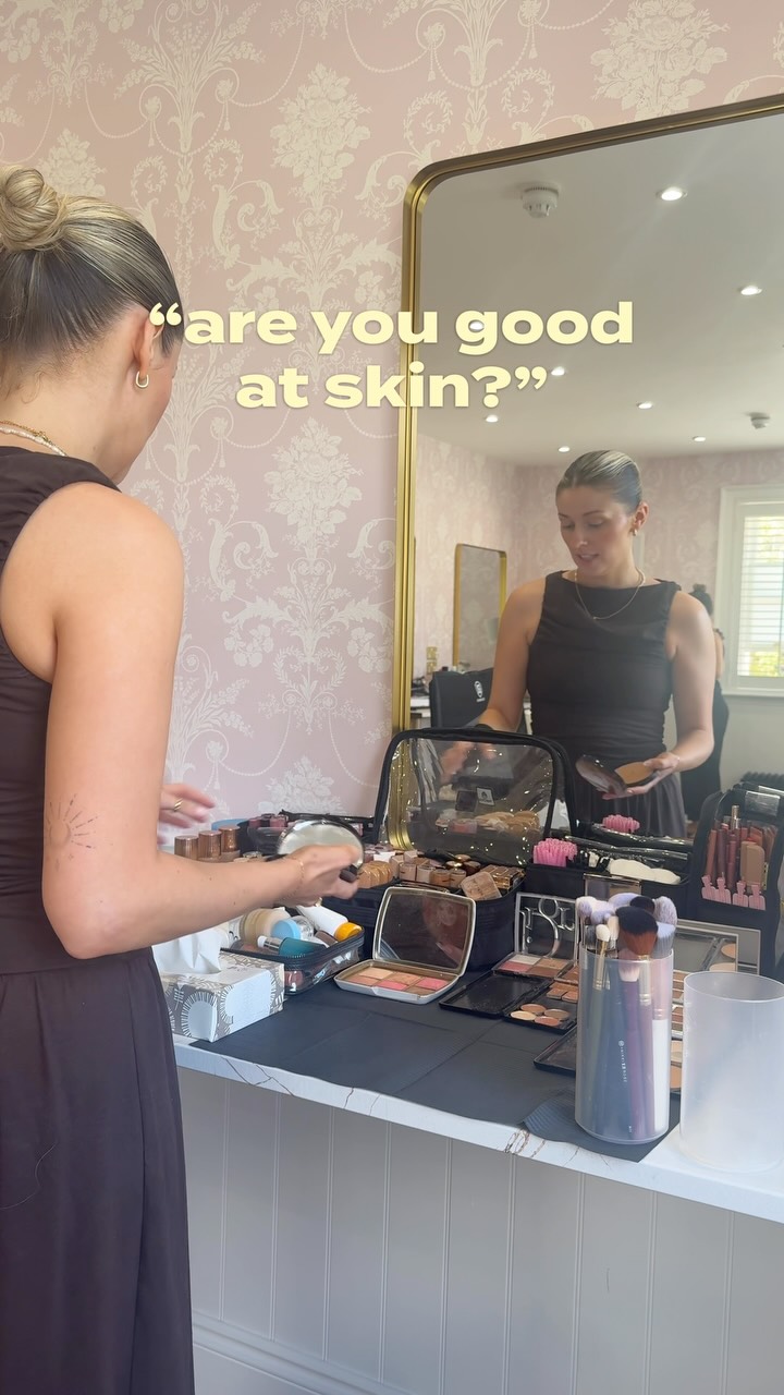 It’s kinda my thing x
Skin-focused forever! Love making the base look glowy and skin-like ✨✨✨
#glowymakeup #londonmakeupartist #destinationmakeupartist #bridalmakeup
Skin focused makeup
Oh so you’re an artist