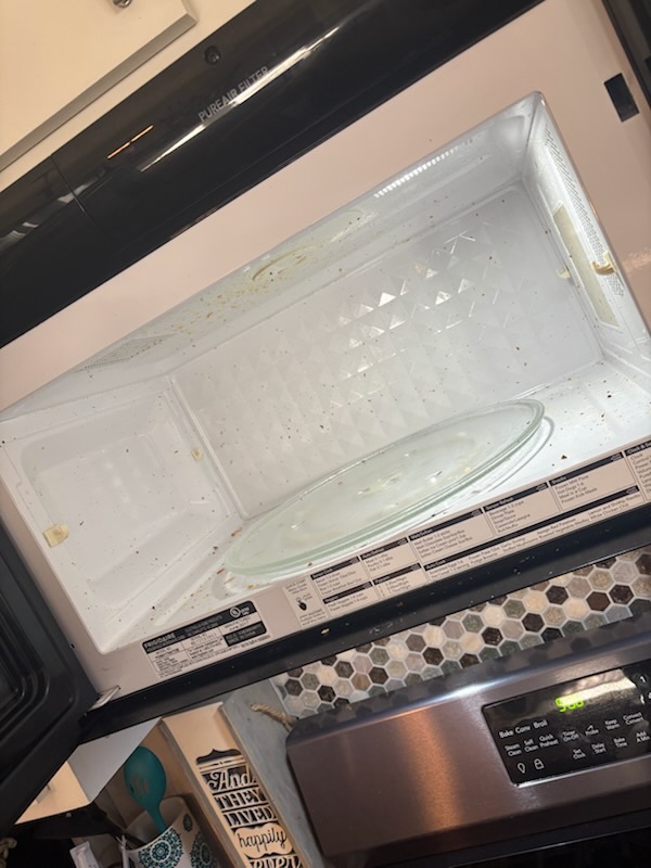 Enjoy this microwave transformation!
It’s amazing how these build up over time. From built-up mess to fresh, clean, and ready to use again!
Another satisfying transformation by the All Spruced Up team. 👏🏼👏🏼👏🏼
https://www.allsprucedupcleaningco.com